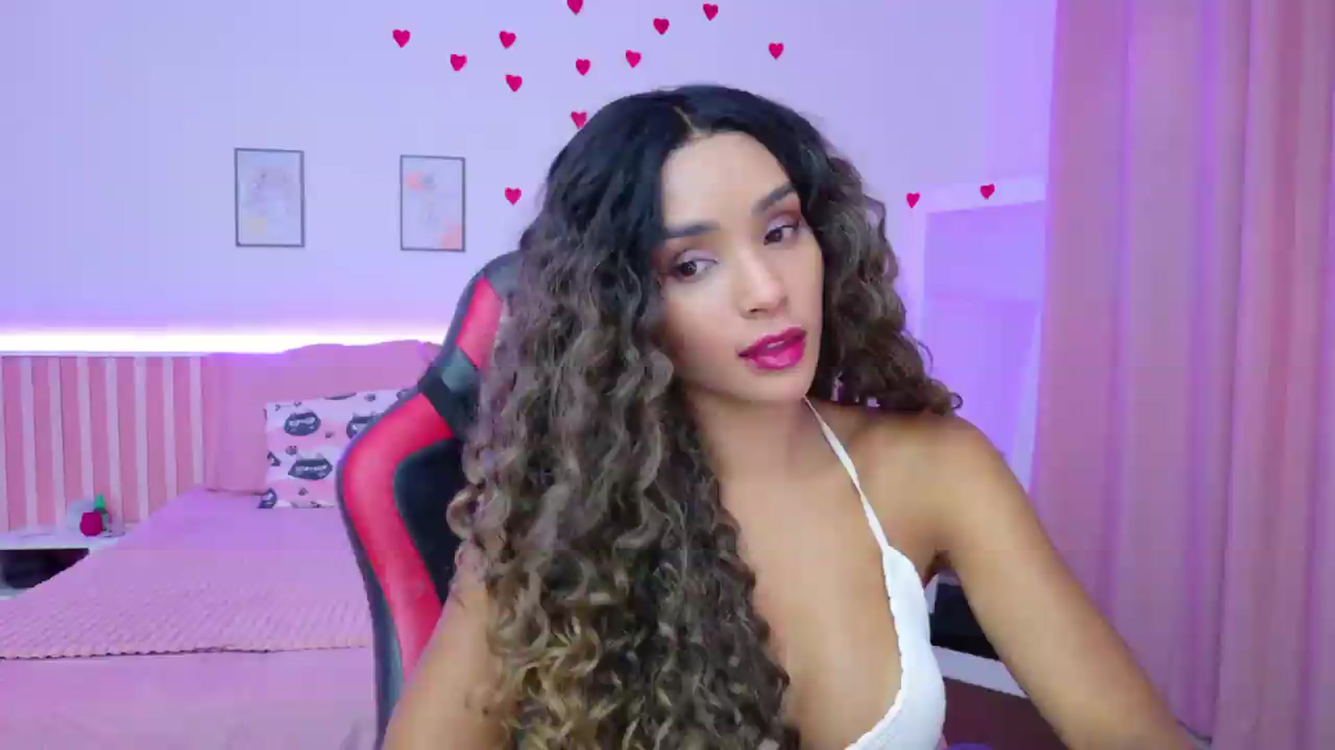 Gallery image thumbnail from Helen9g38's myfreecams stream on, 09/04/2026, 18:32 image 3 of 20