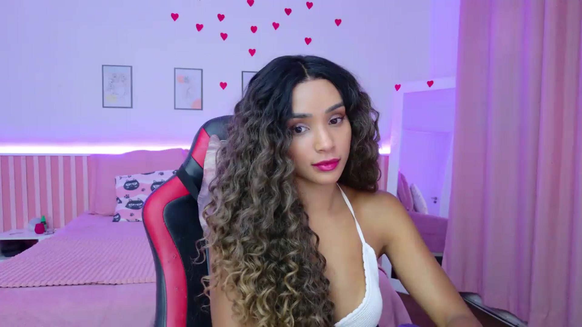 Gallery image thumbnail from Helen9g38's myfreecams stream on, 09/04/2026, 18:32 image 6 of 20