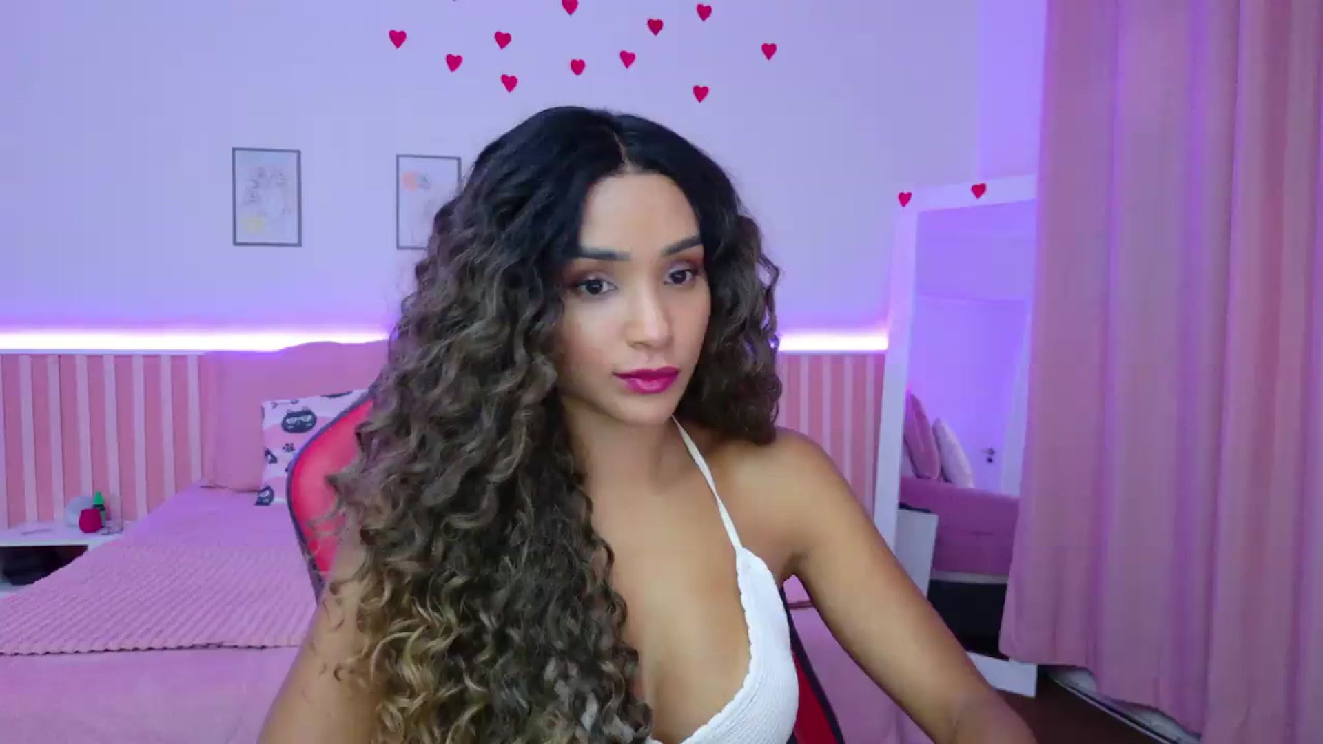 Gallery image thumbnail from Helen9g38's myfreecams stream on, 09/04/2026, 18:32 image 12 of 20