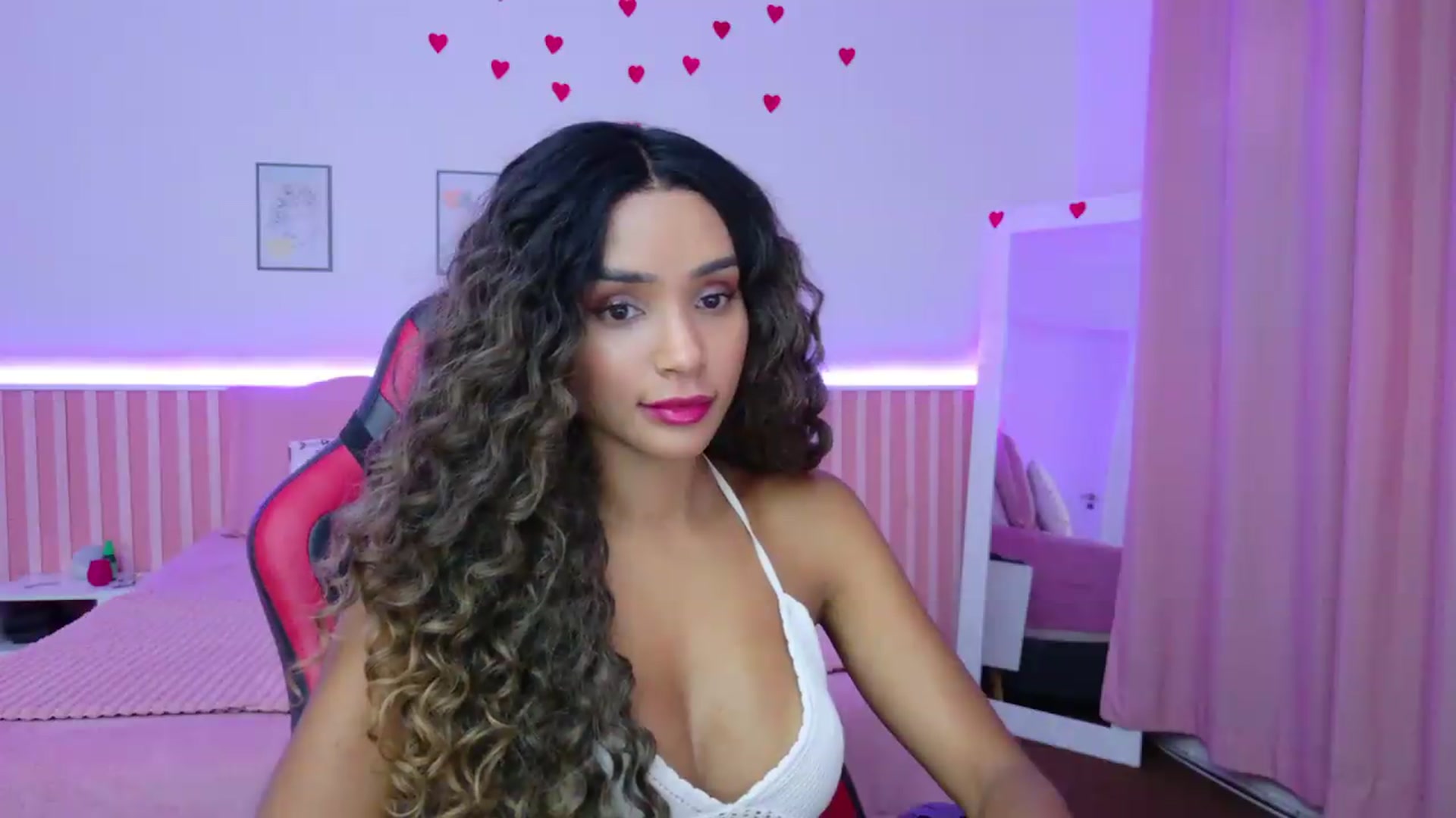 Gallery image thumbnail from Helen9g38's myfreecams stream on, 09/04/2026, 18:32 image 19 of 20