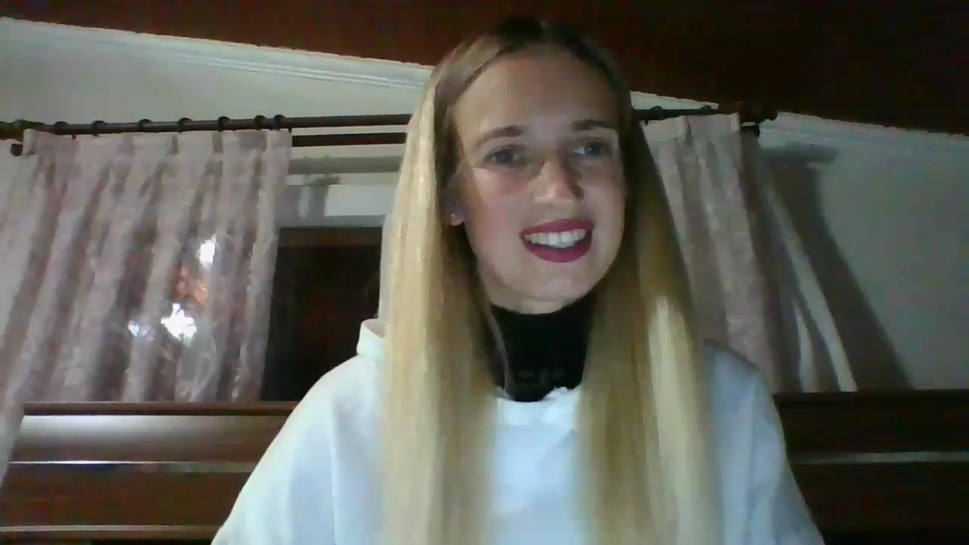 Gallery image thumbnail from HelenMint's myfreecams stream on, 12/02/2022, 16:56 image 11 of 20