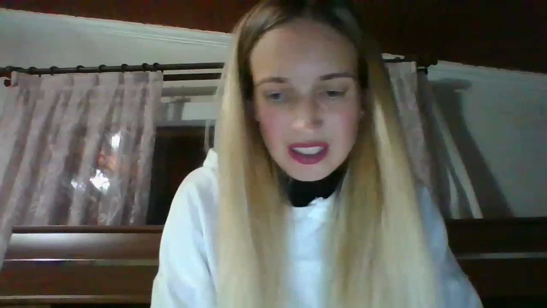 Gallery image thumbnail from HelenMint's myfreecams stream on, 12/02/2022, 16:56 image 5 of 20