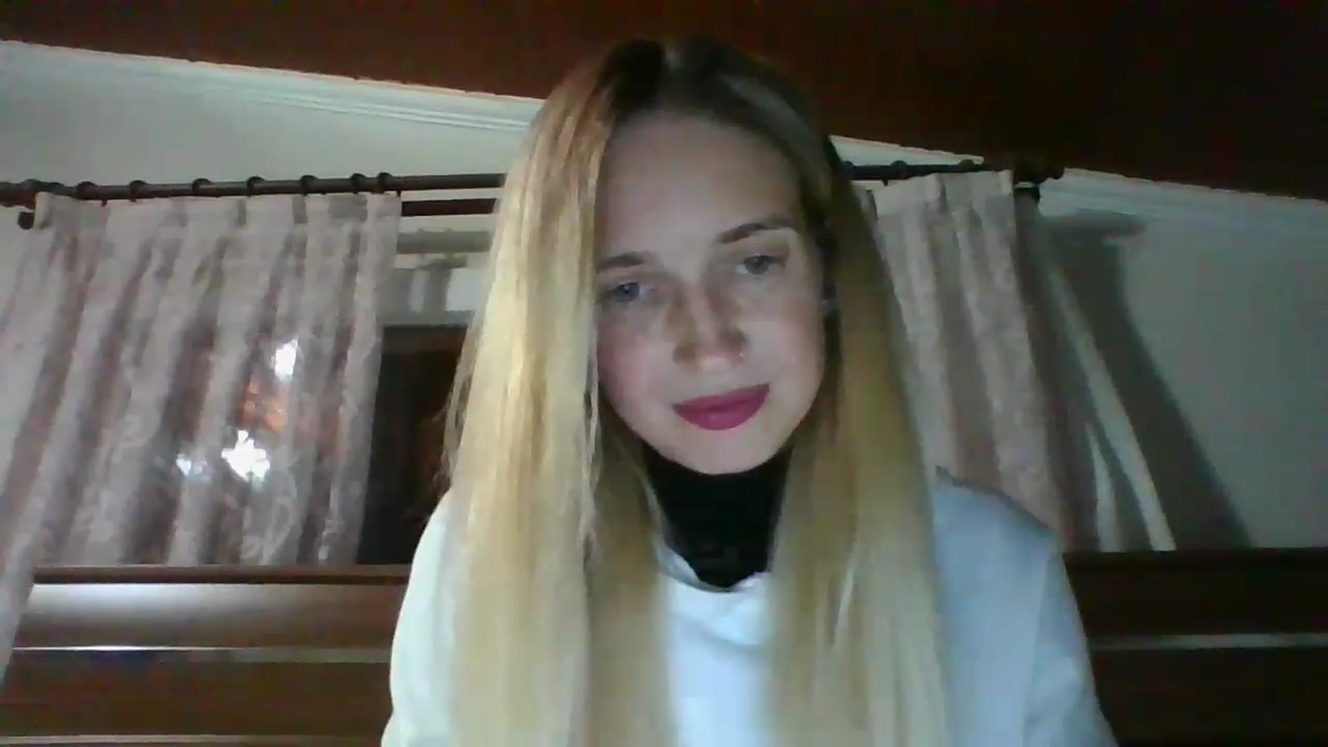 Gallery image thumbnail from HelenMint's myfreecams stream on, 12/02/2022, 16:56 image 17 of 20