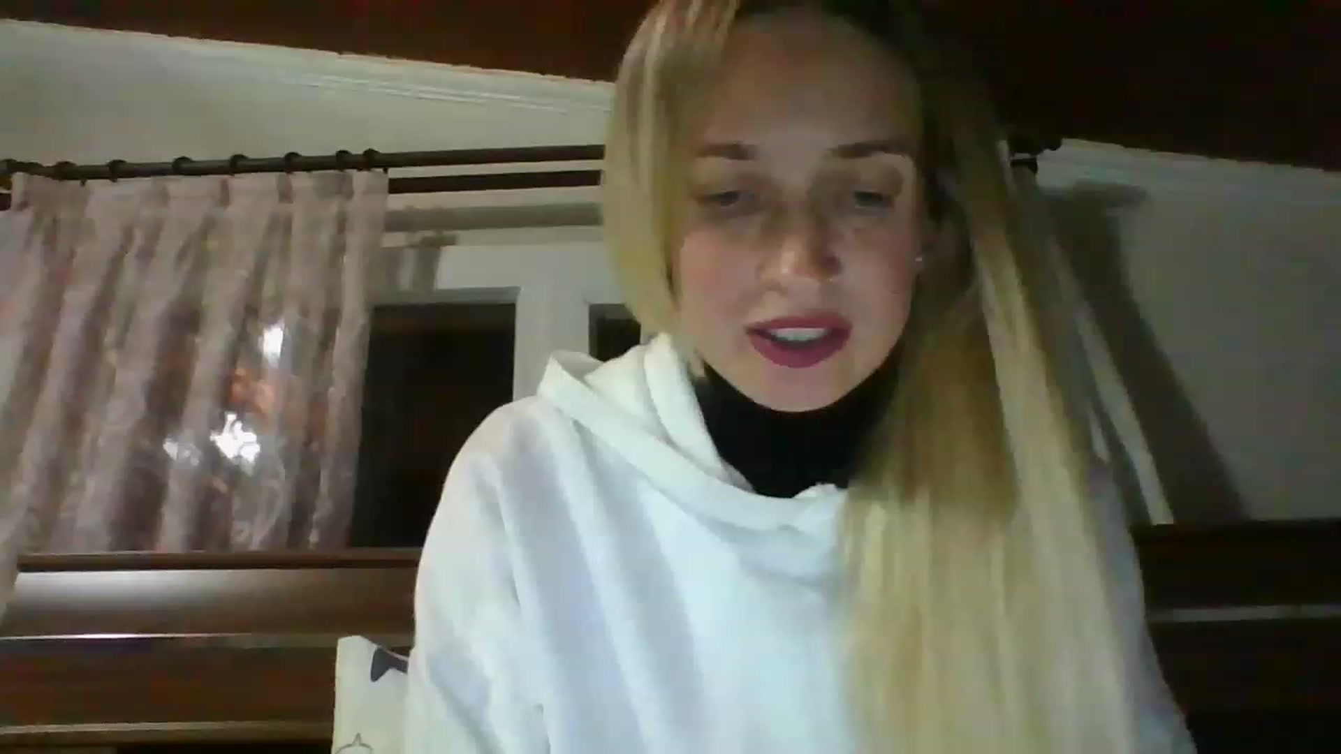 Gallery image thumbnail from HelenMint's myfreecams stream on, 12/02/2022, 16:56 image 3 of 20