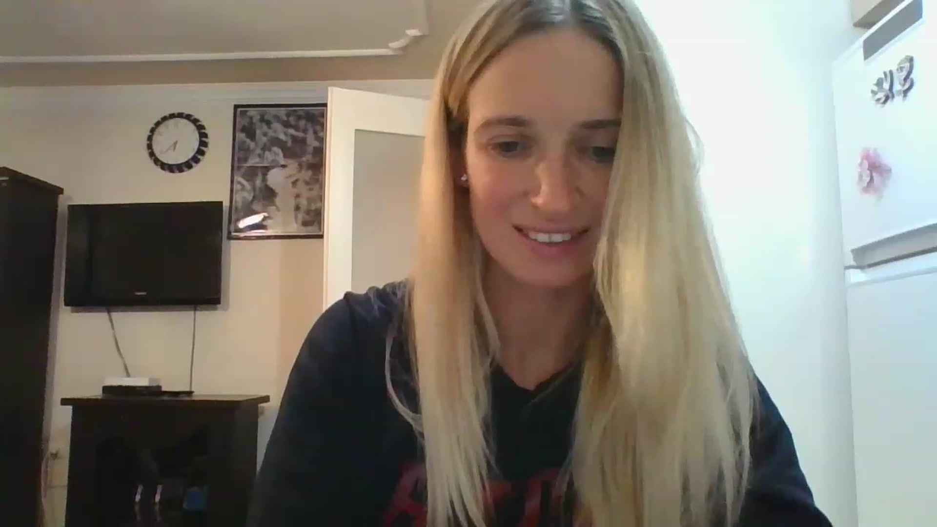 Gallery image thumbnail from HelenMint's myfreecams stream on, 12/05/2022, 17:00 image 18 of 20