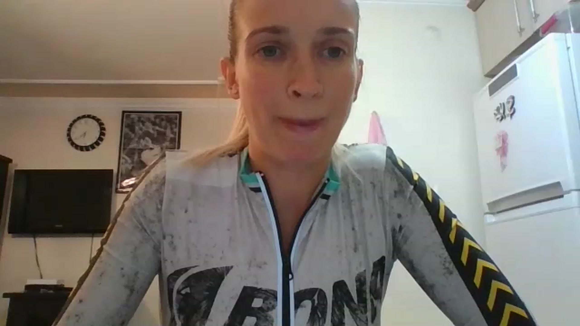 Gallery image thumbnail from HelenMint's myfreecams stream on, 12/12/2022, 17:15 image 1 of 20