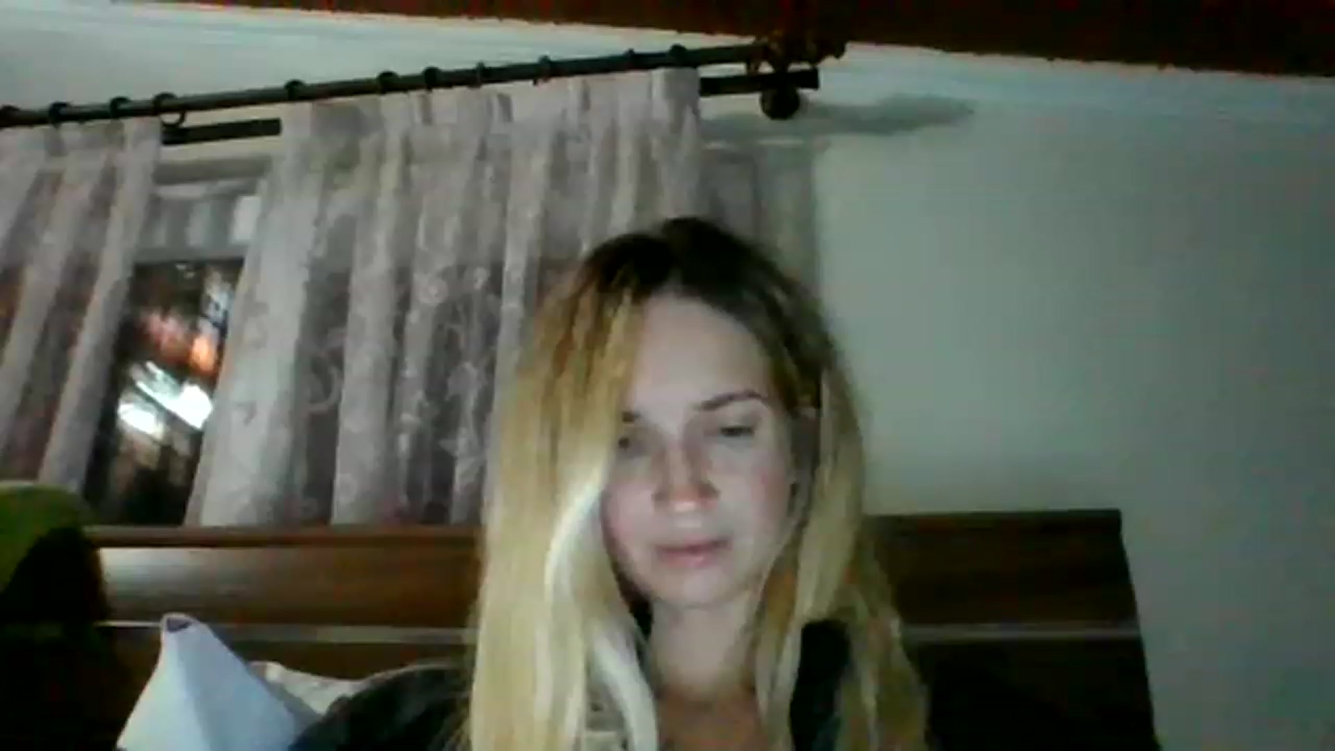 Gallery image thumbnail from HelenMint's myfreecams stream on, 12/22/2022, 20:22 image 8 of 20