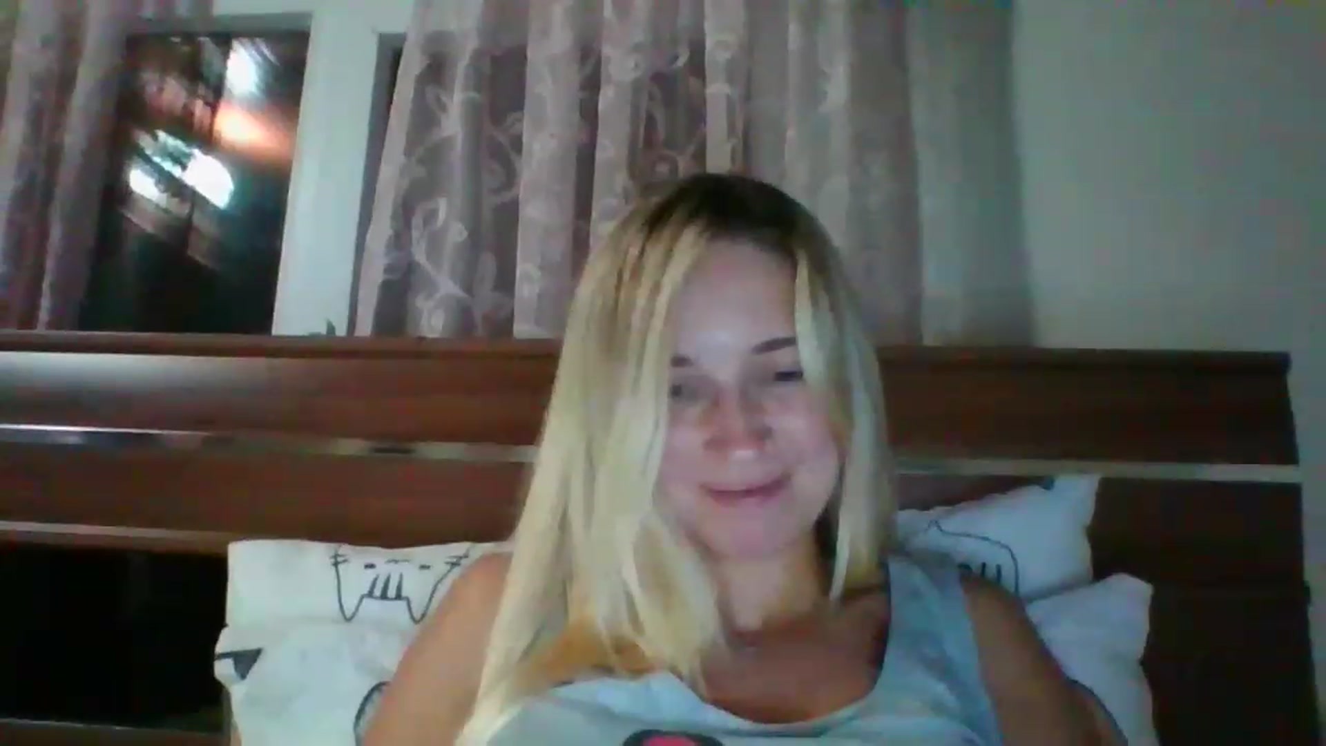 Gallery image thumbnail from HelenMint's myfreecams stream on, 12/30/2022, 17:58 image 20 of 20