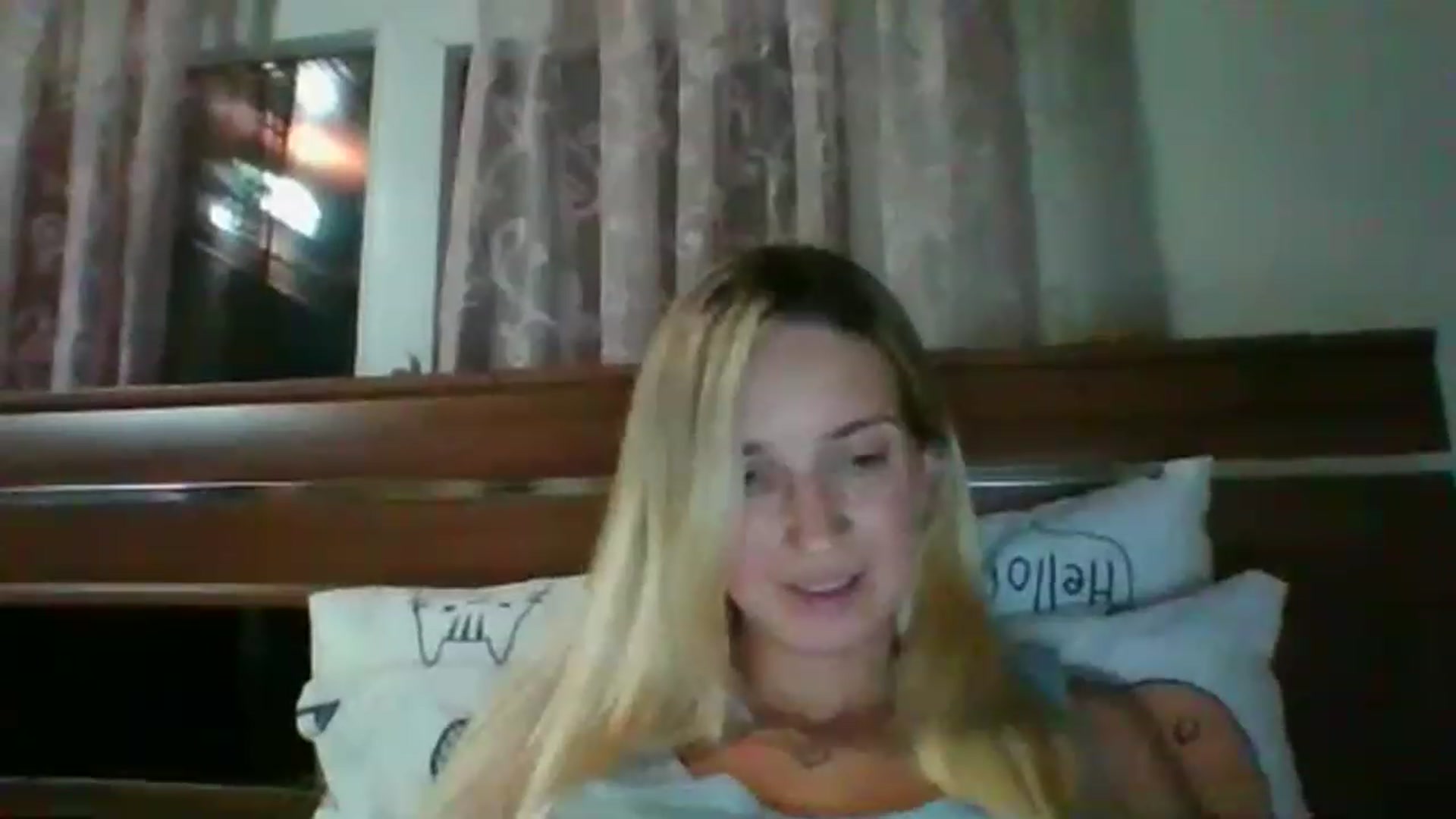 Gallery image thumbnail from HelenMint's myfreecams stream on, 12/30/2022, 17:58 image 14 of 20