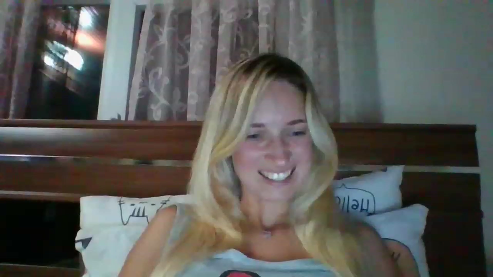 Gallery image thumbnail from HelenMint's myfreecams stream on, 12/30/2022, 17:58 image 5 of 20
