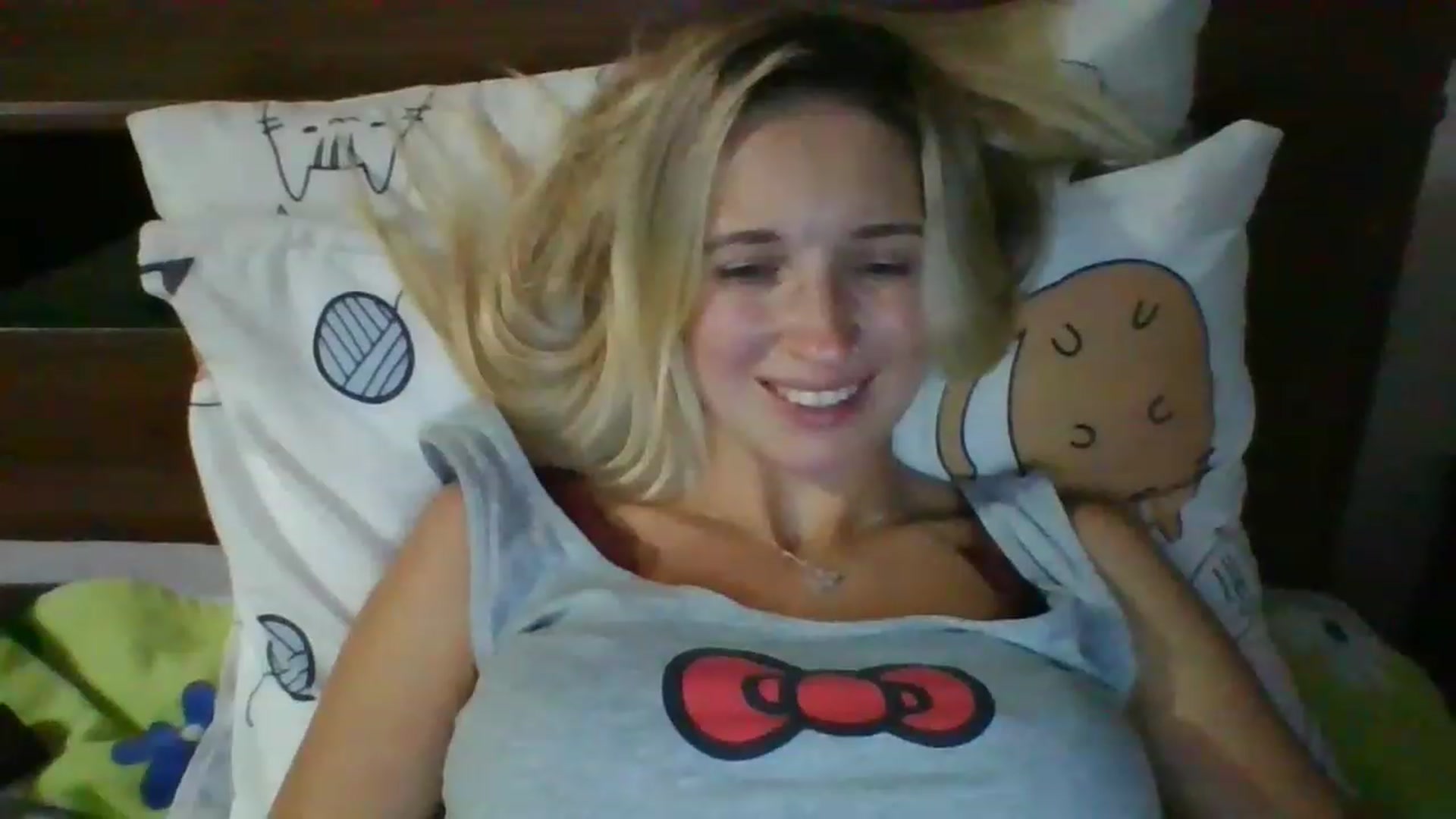Gallery image thumbnail from HelenMint's myfreecams stream on, 12/30/2022, 19:57 image 15 of 20