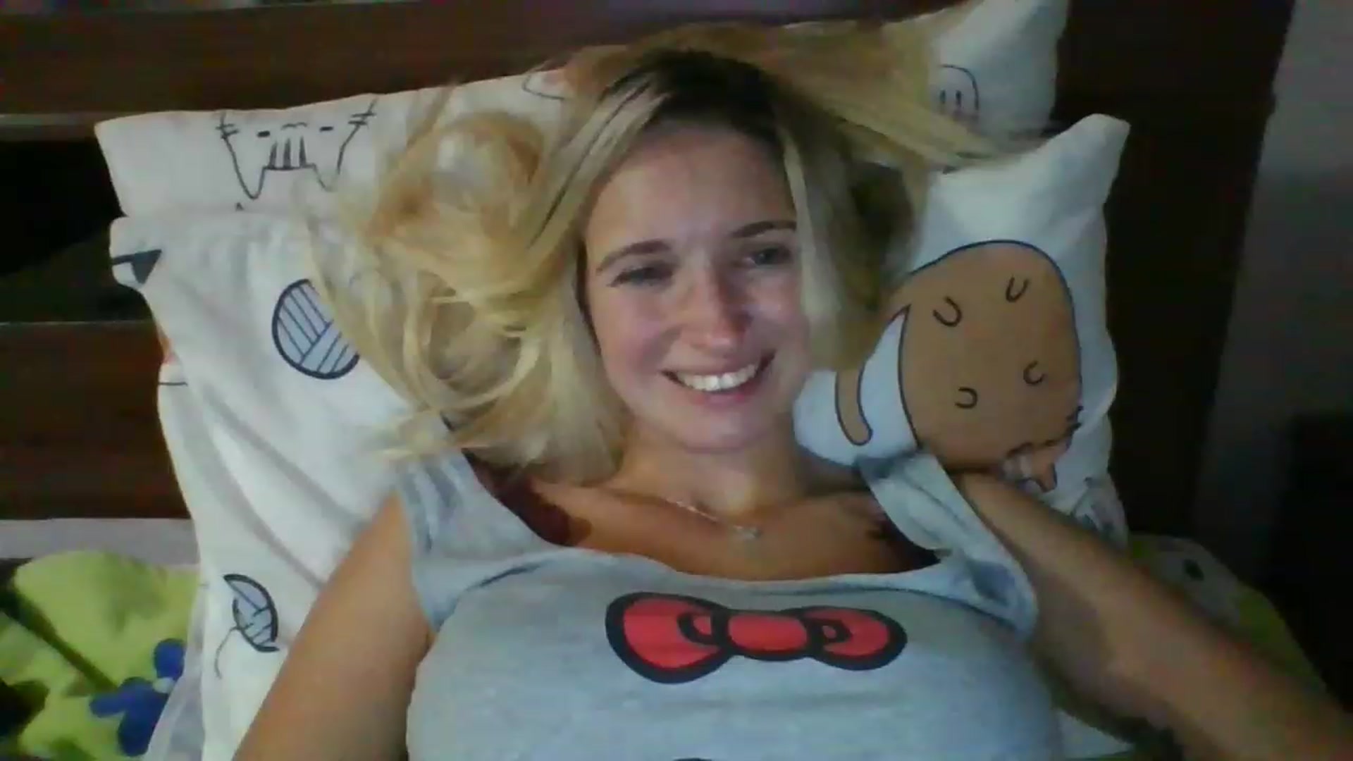 Gallery image thumbnail from HelenMint's myfreecams stream on, 12/30/2022, 19:57 image 16 of 20