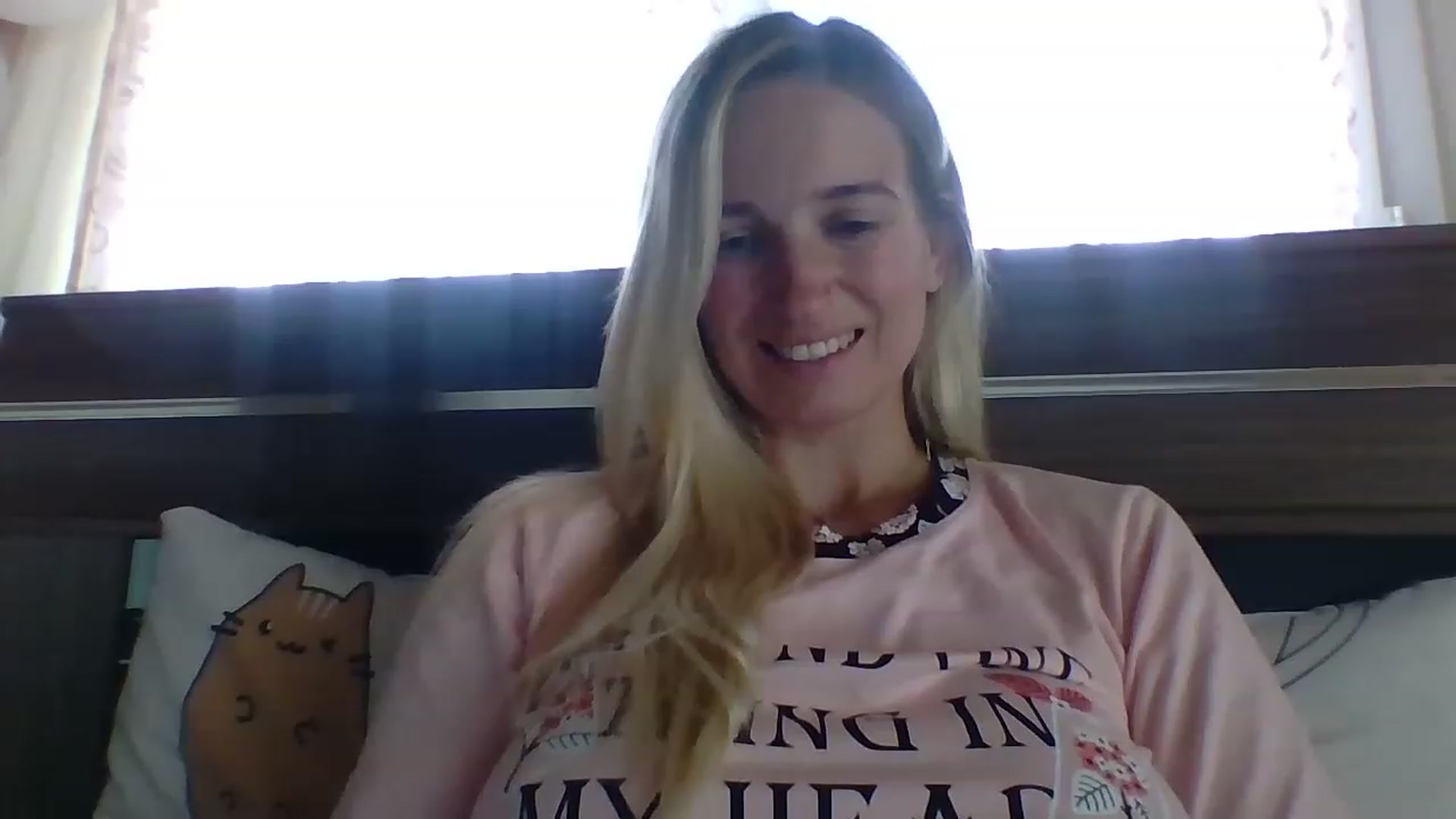 Gallery image thumbnail from HelenMint's myfreecams stream on, 05/04/2023, 10:59 image 6 of 20