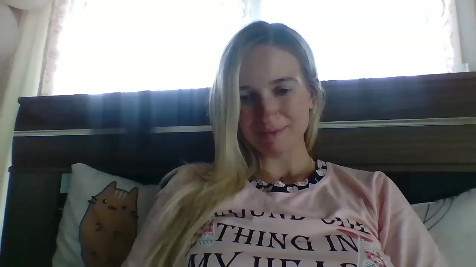 Gallery image thumbnail from HelenMint's myfreecams stream on, 05/04/2023, 10:59 image 19 of 20