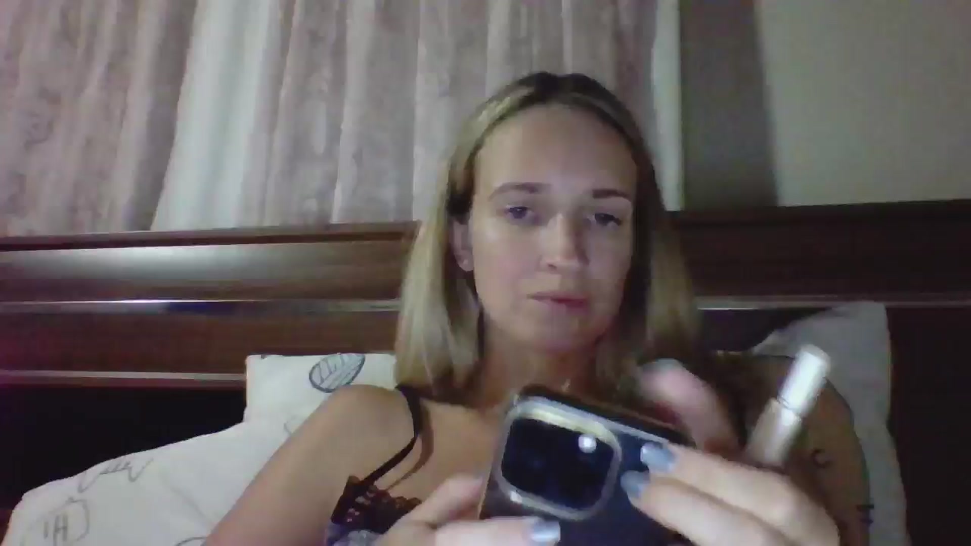 Gallery image thumbnail from HelenMint's myfreecams stream on, 10/08/2024, 20:49 image 2 of 20