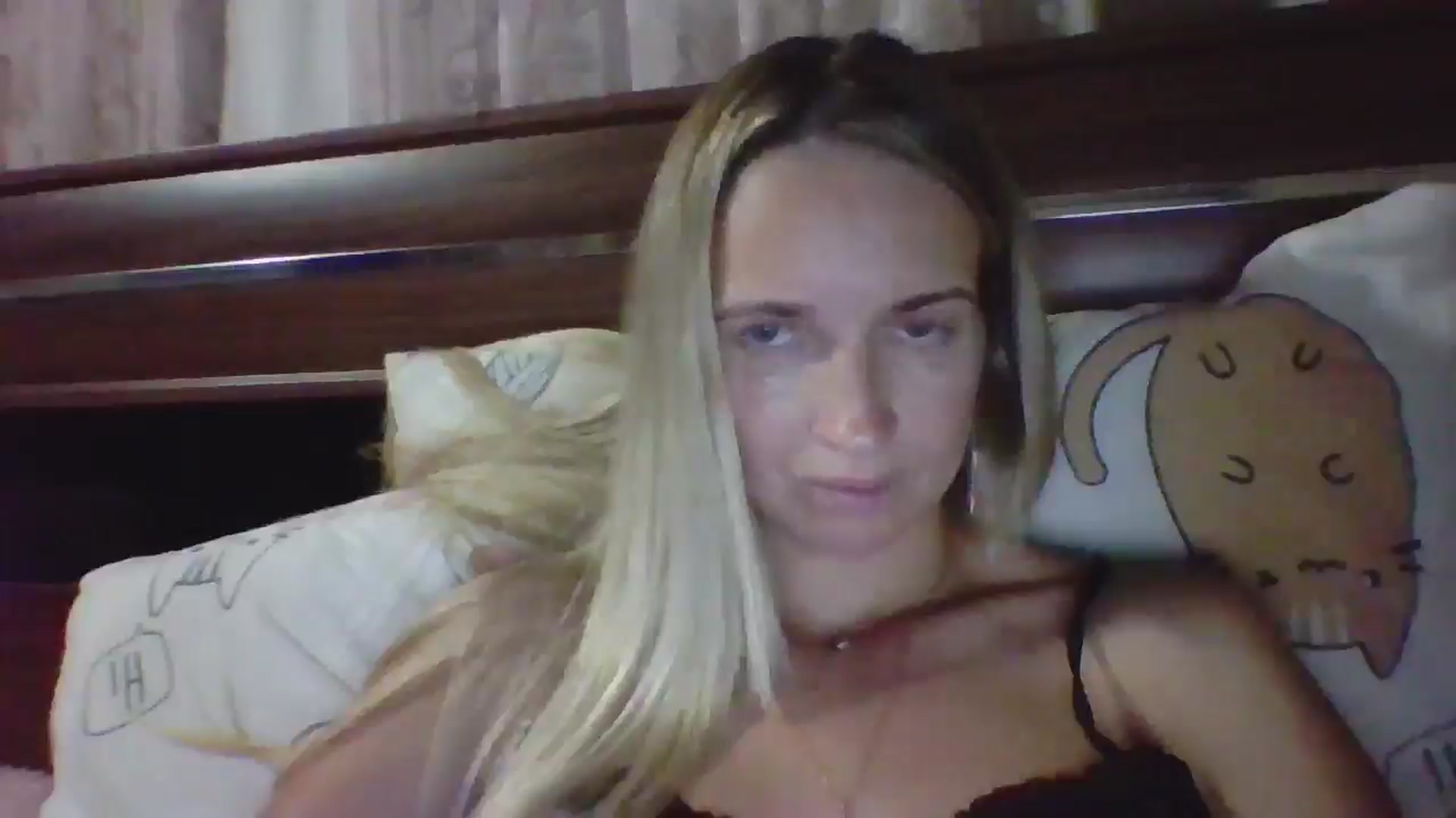 Gallery image thumbnail from HelenMint's myfreecams stream on, 10/08/2024, 20:49 image 18 of 20