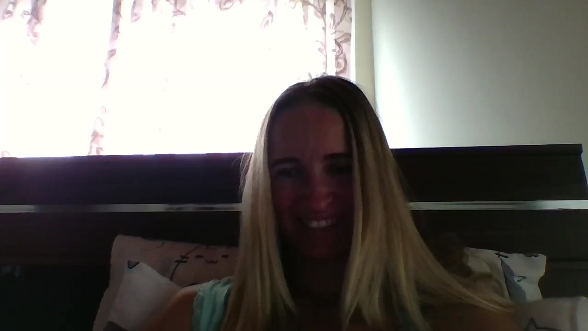Gallery image thumbnail from HelenMint's myfreecams stream on, 10/11/2024, 07:42 image 15 of 20
