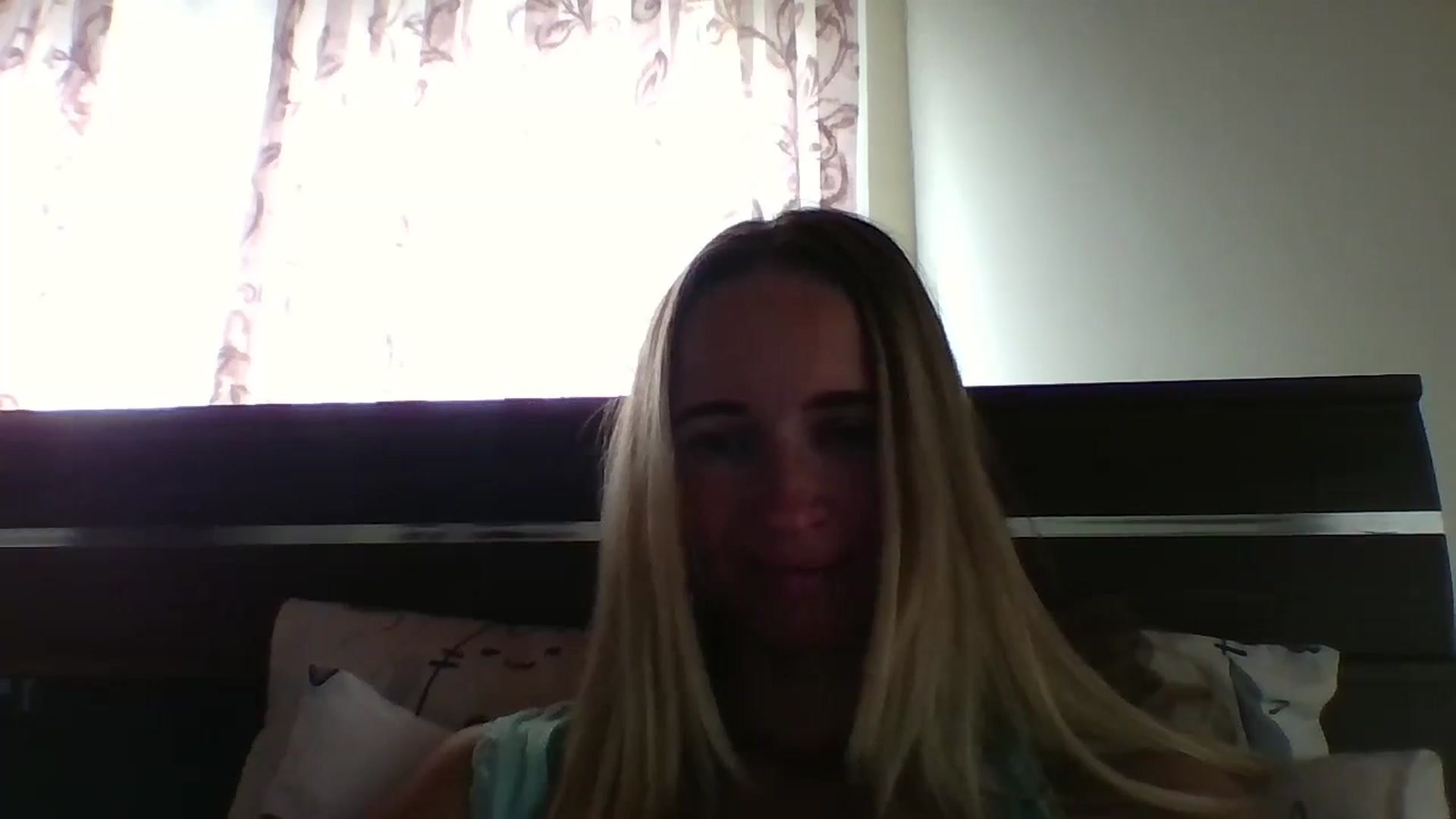 Gallery image thumbnail from HelenMint's myfreecams stream on, 10/11/2024, 07:42 image 14 of 20