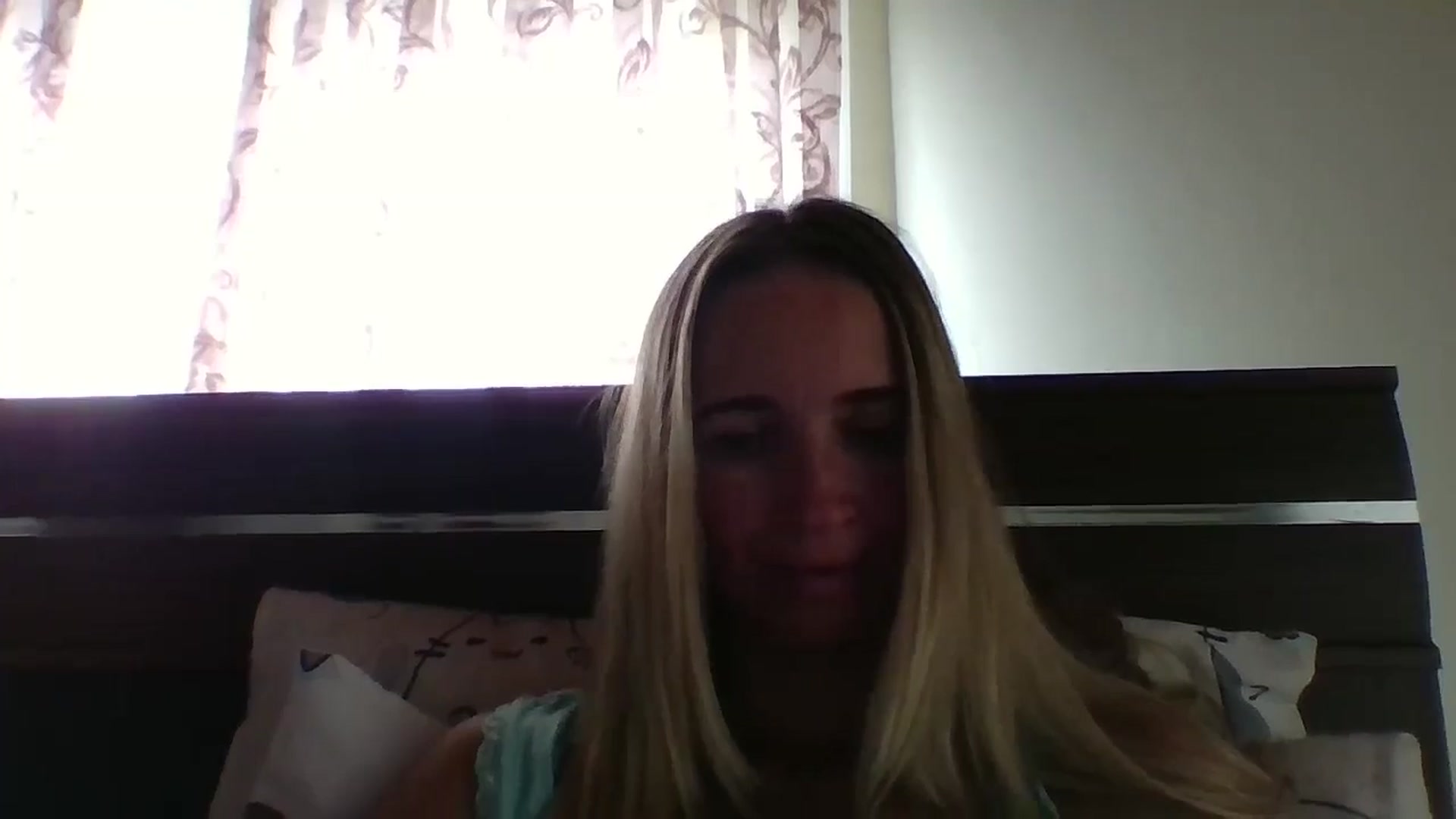 Gallery image thumbnail from HelenMint's myfreecams stream on, 10/11/2024, 07:42 image 19 of 20