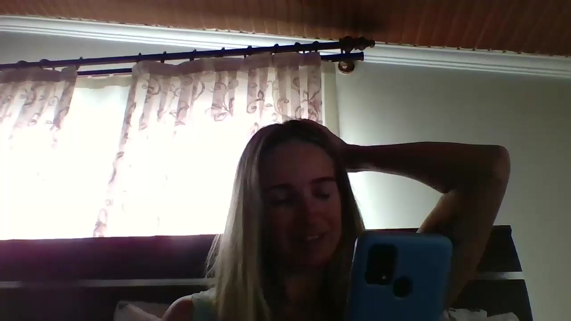 Gallery image thumbnail from HelenMint's myfreecams stream on, 10/11/2024, 07:42 image 7 of 20