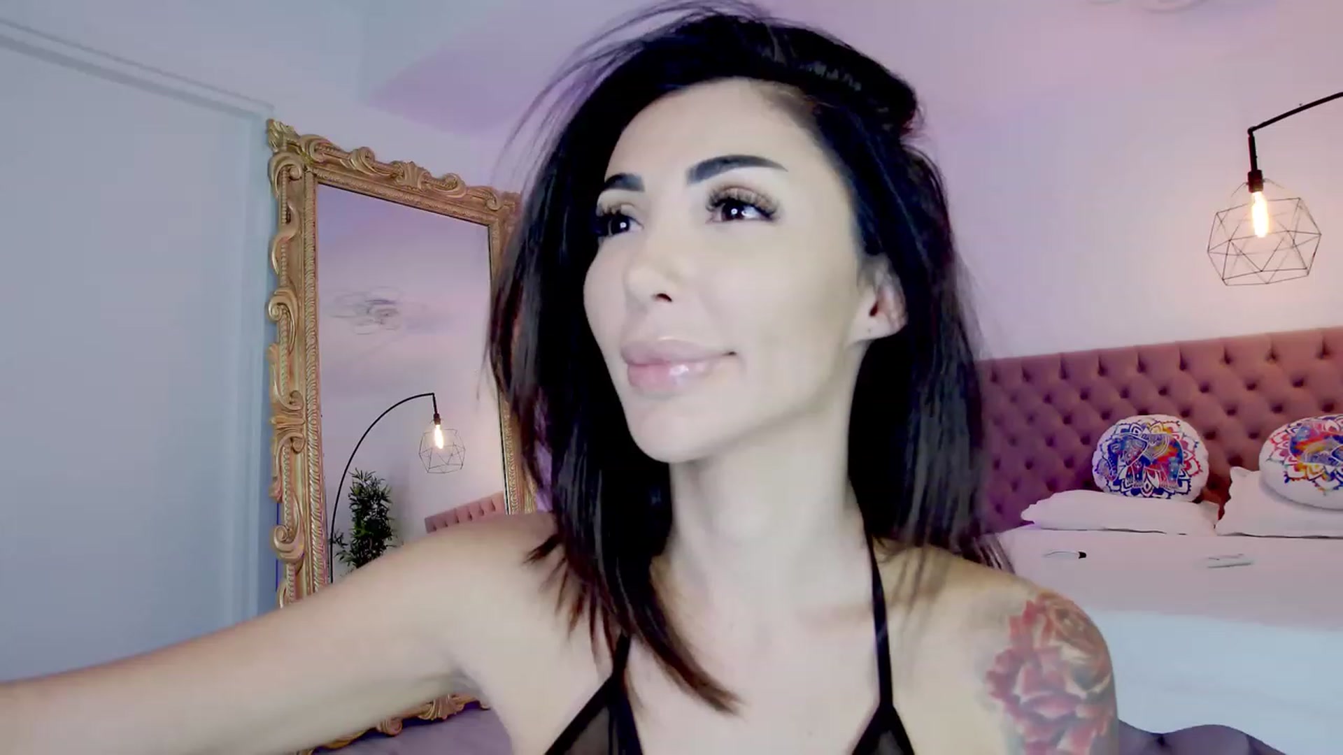 Gallery image thumbnail from Helen_Goddess's myfreecams stream on, 11/26/2022, 15:37 image 2 of 20