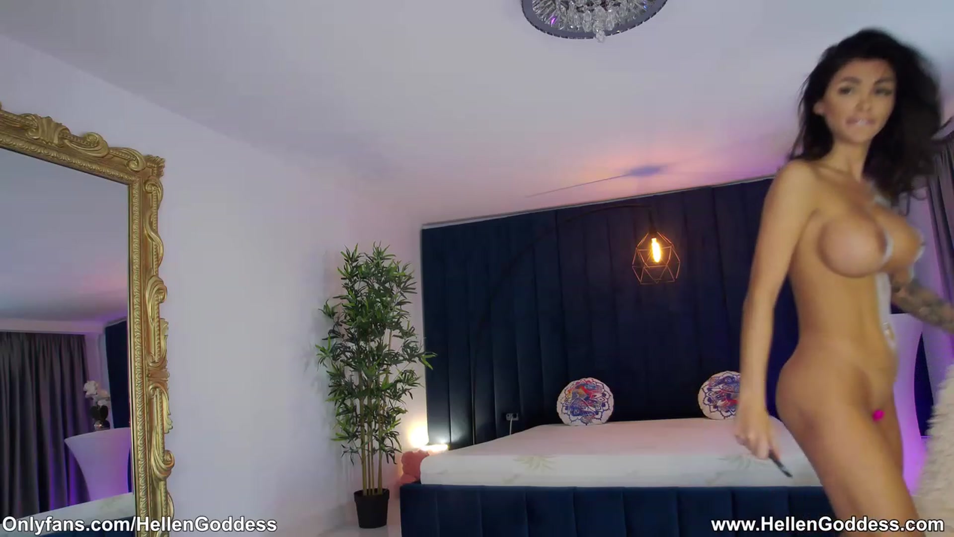 Gallery image thumbnail from Helen_Goddess's myfreecams stream on, 12/30/2022, 12:11 image 13 of 20