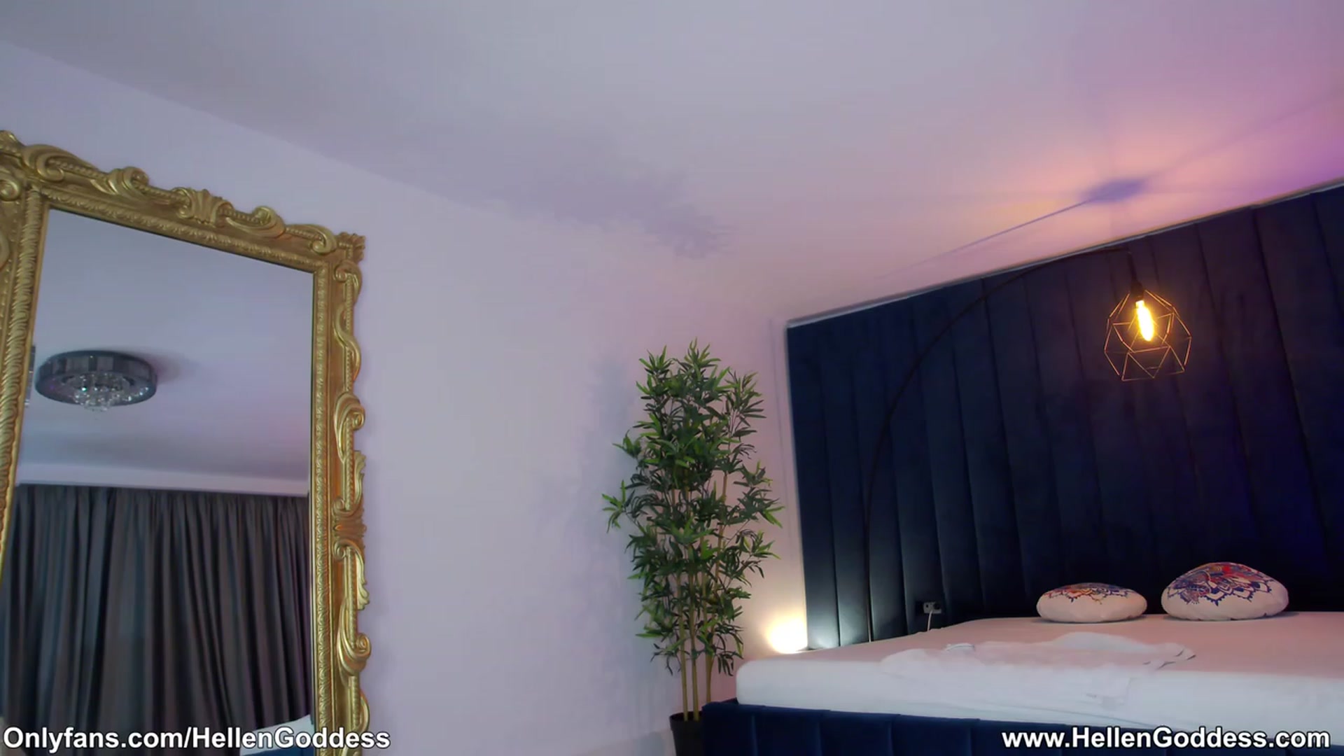 Gallery image thumbnail from Helen_Goddess's myfreecams stream on, 01/09/2023, 17:28 image 6 of 20