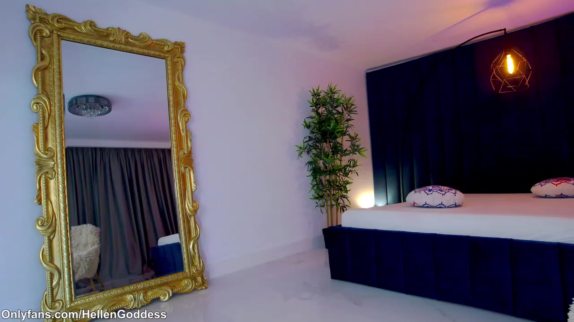 Gallery image thumbnail from Helen_Goddess's myfreecams stream on, 04/08/2023, 17:58 image 15 of 20