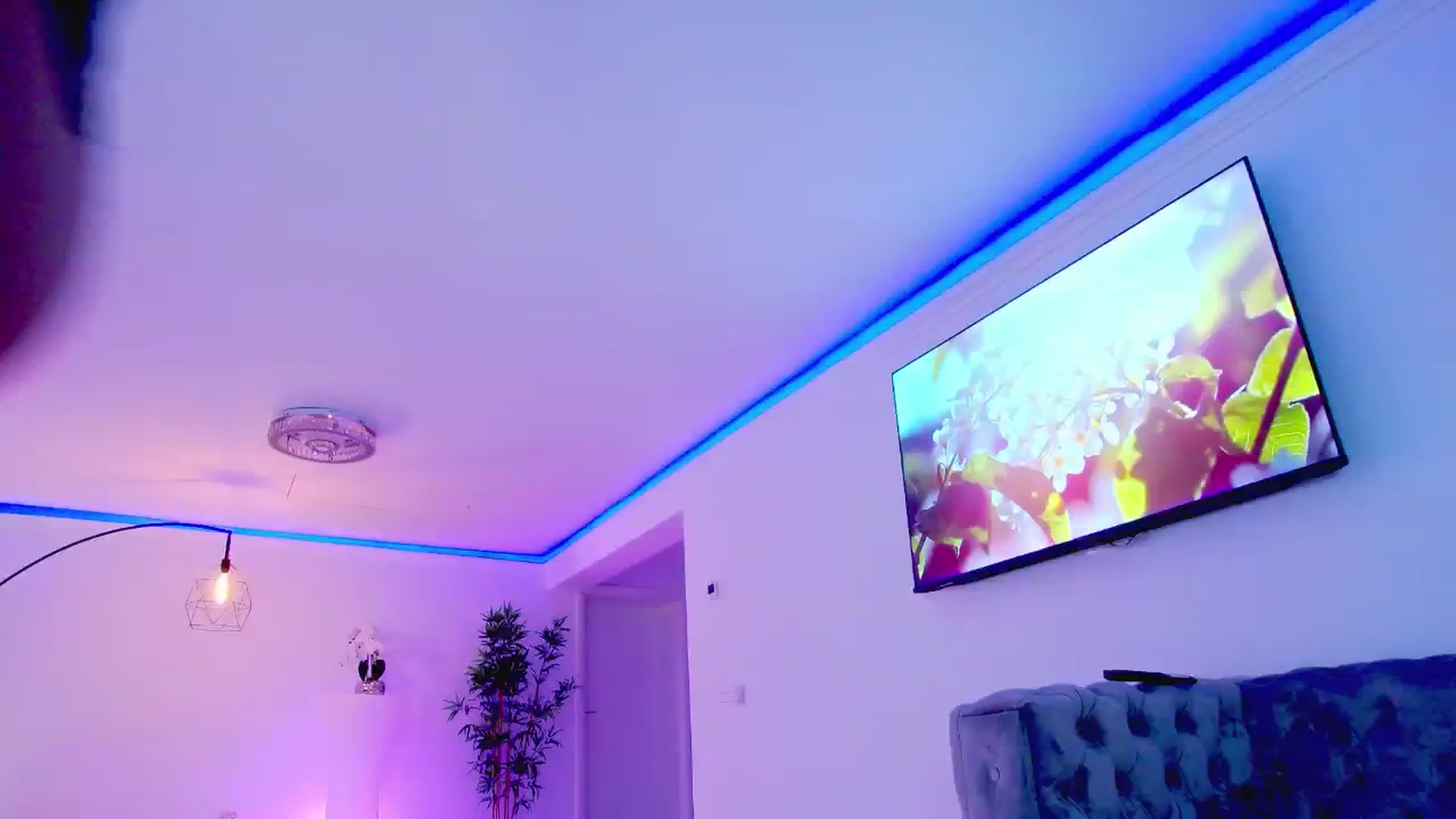 Gallery image thumbnail from Helen_Goddess's myfreecams stream on, 06/04/2025, 17:30 image 6 of 20