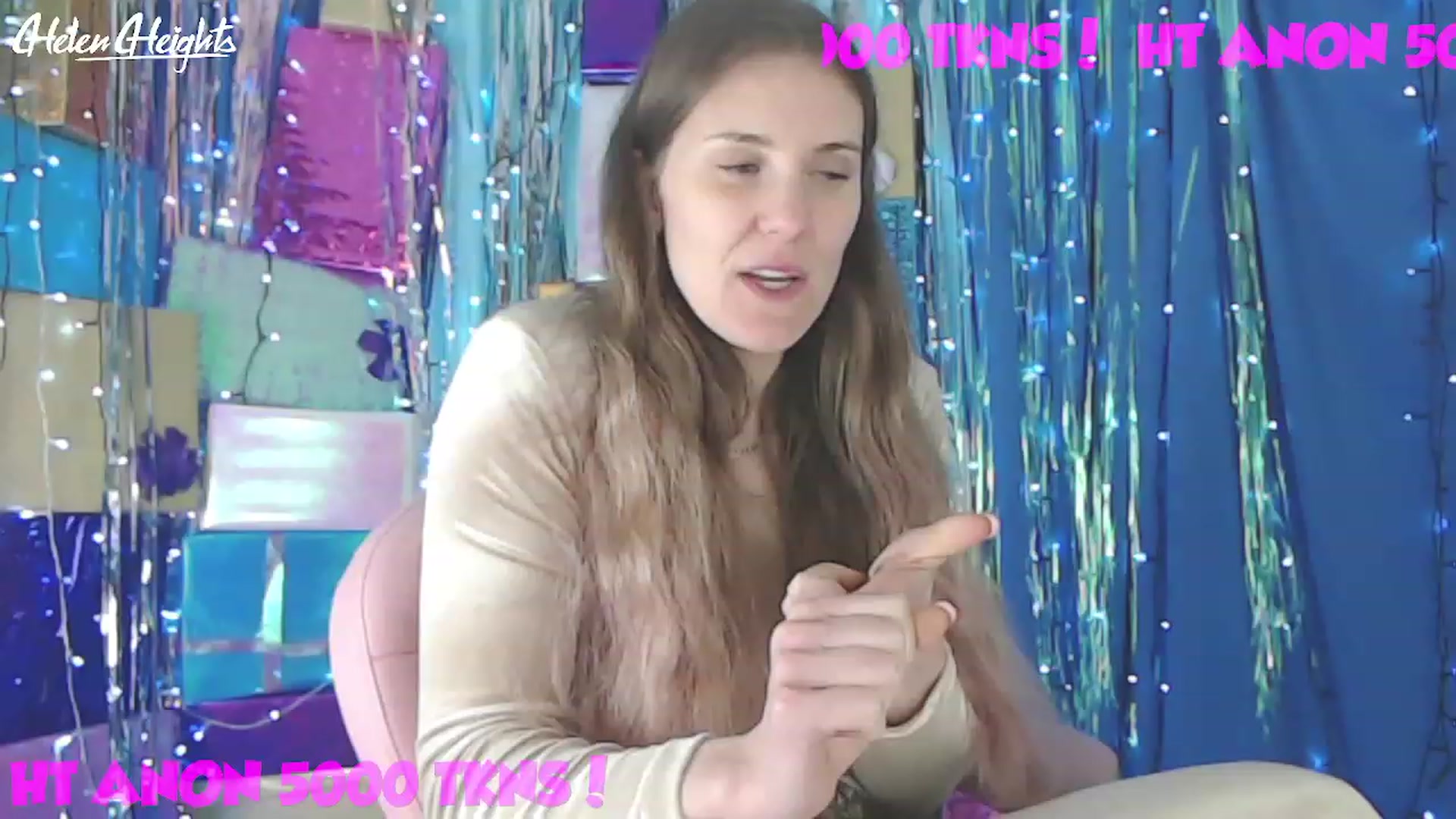 Gallery image thumbnail from Helen_Heights's myfreecams stream on, 12/09/2022, 03:20 image 8 of 20