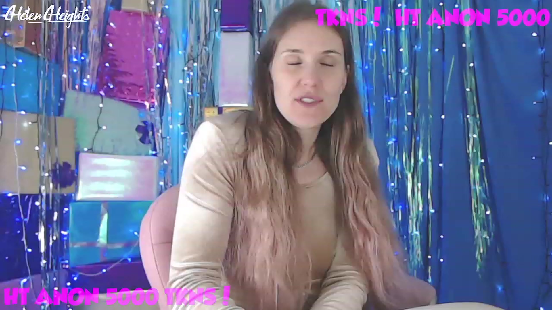 Gallery image thumbnail from Helen_Heights's myfreecams stream on, 12/09/2022, 03:20 image 6 of 20