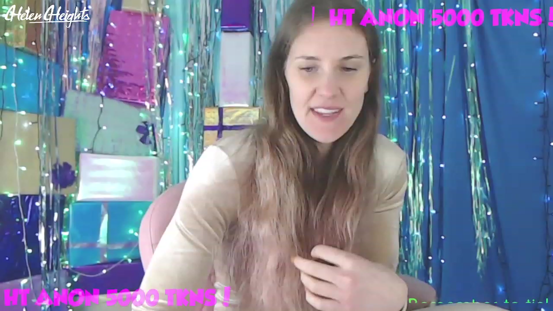 Gallery image thumbnail from Helen_Heights's myfreecams stream on, 12/09/2022, 03:20 image 9 of 20