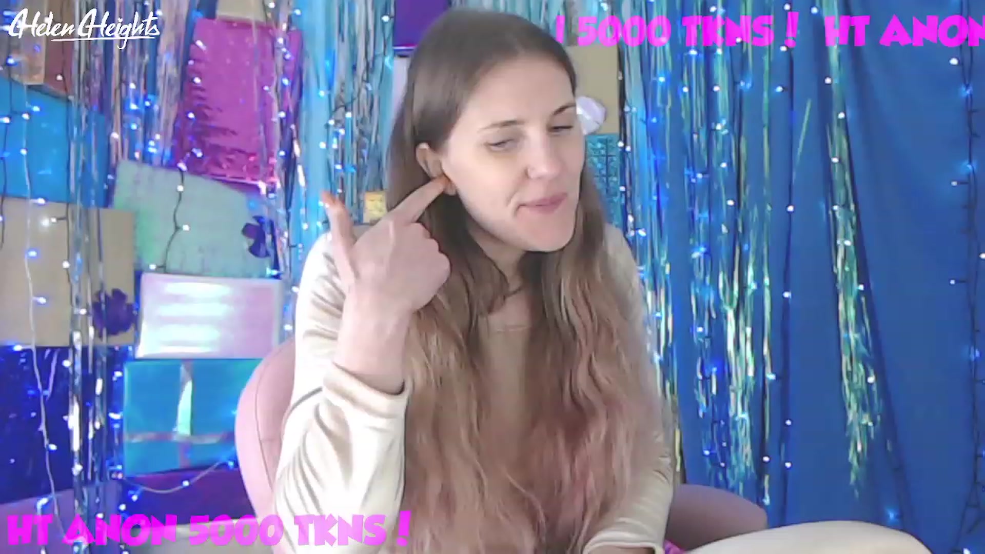 Gallery image thumbnail from Helen_Heights's myfreecams stream on, 12/09/2022, 03:20 image 3 of 20