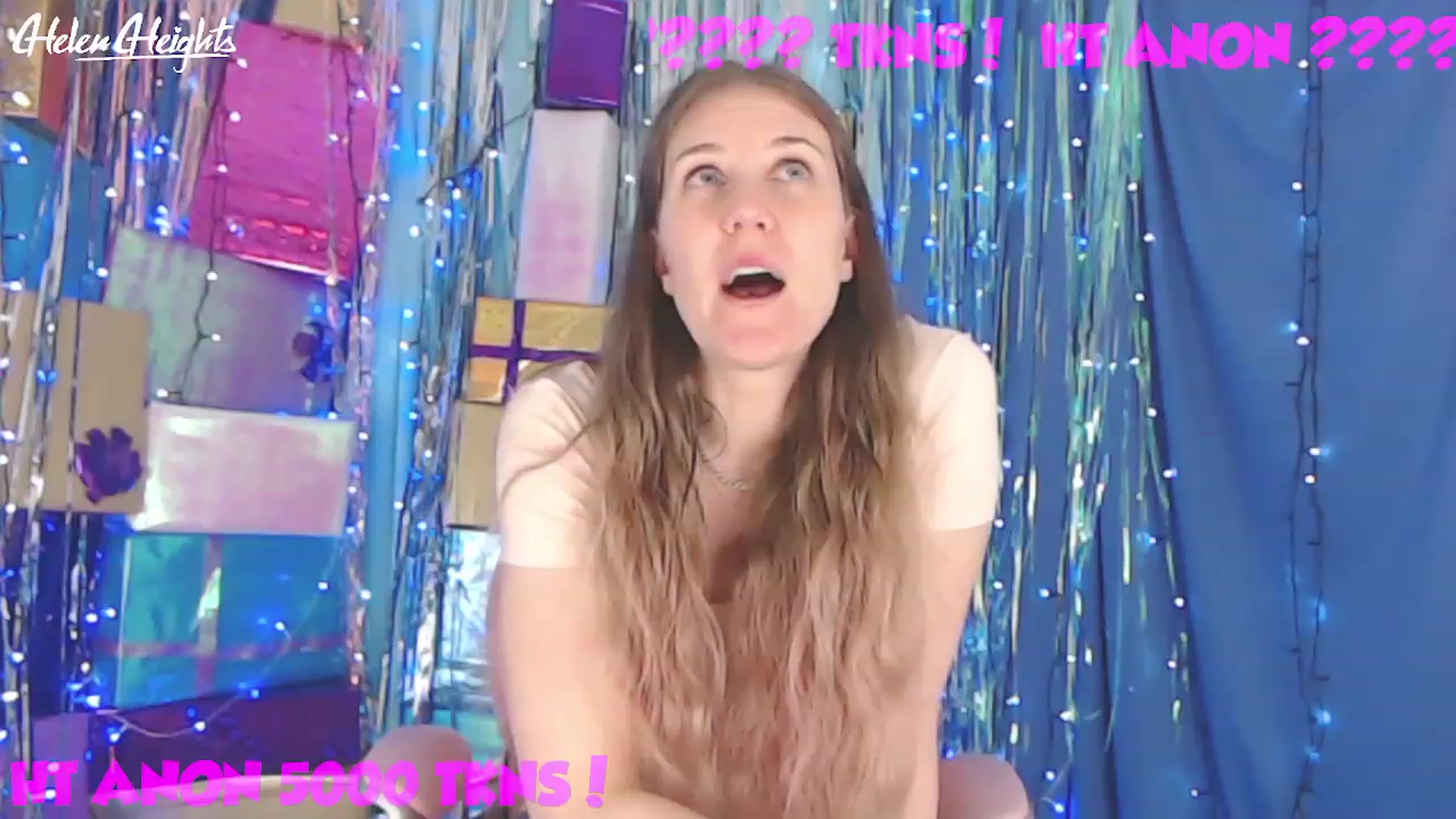 Gallery image thumbnail from Helen_Heights's myfreecams stream on, 12/22/2022, 02:37 image 13 of 20