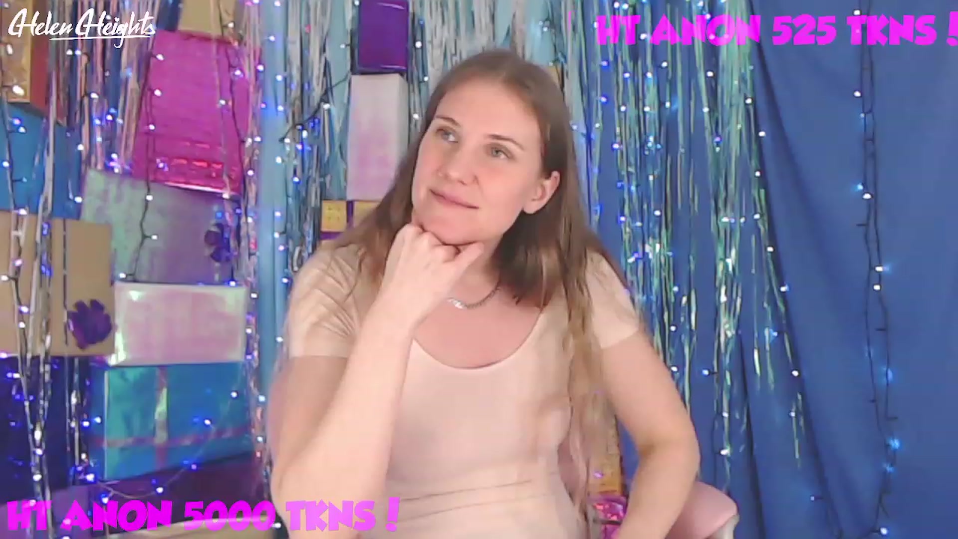 Gallery image thumbnail from Helen_Heights's myfreecams stream on, 12/22/2022, 03:31 image 9 of 20