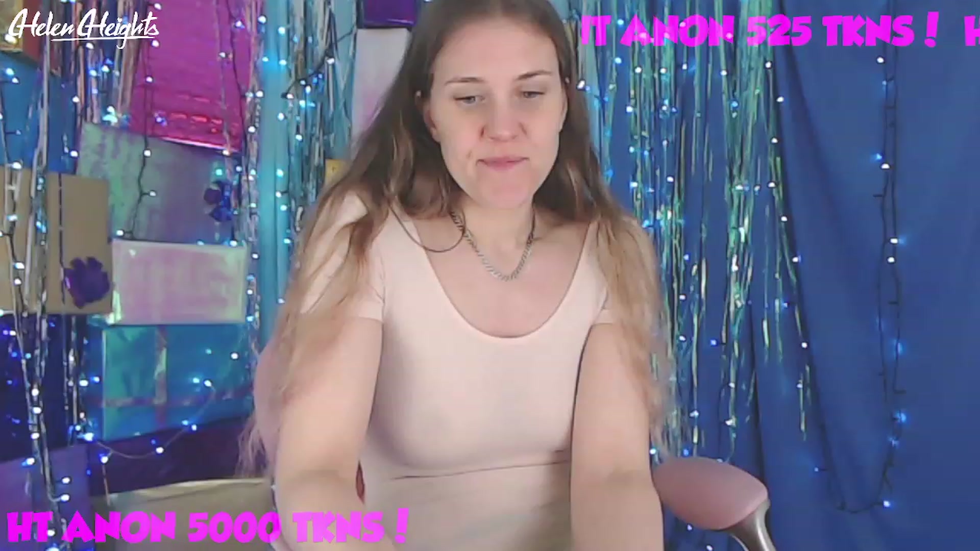 Gallery image thumbnail from Helen_Heights's myfreecams stream on, 12/22/2022, 03:31 image 20 of 20