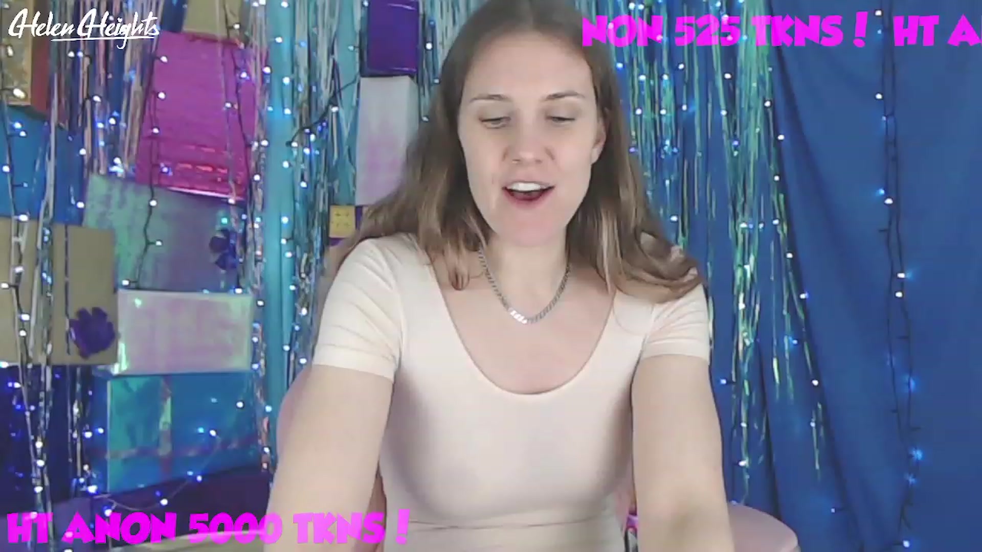 Gallery image thumbnail from Helen_Heights's myfreecams stream on, 12/22/2022, 03:31 image 11 of 20