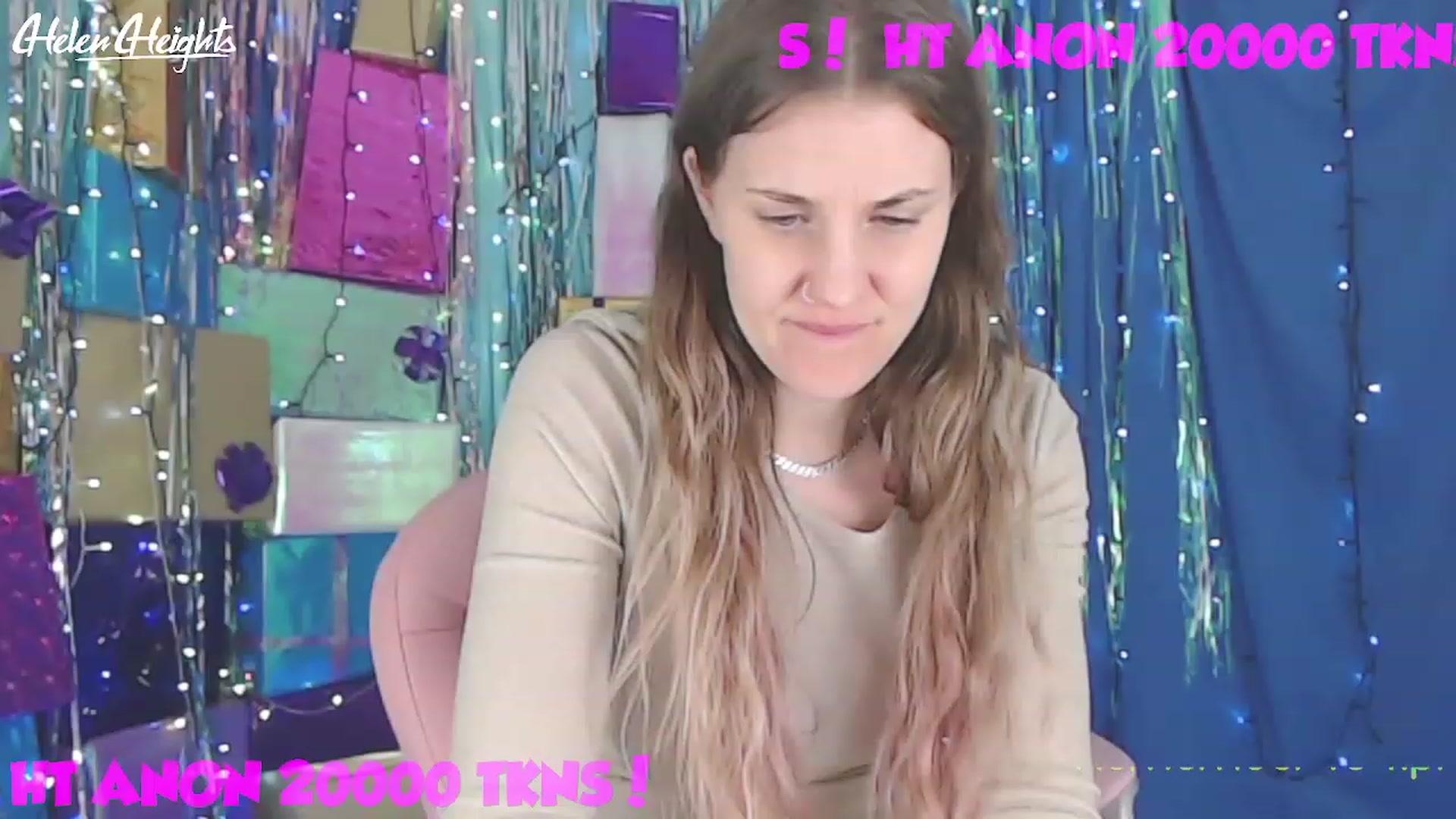 Gallery image thumbnail from Helen_Heights's myfreecams stream on, 01/07/2023, 03:09 image 14 of 20