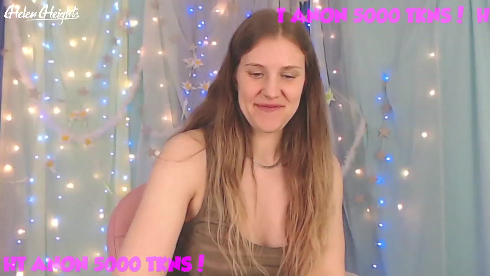 Gallery image thumbnail from Helen_Heights's myfreecams stream on, 03/01/2023, 04:00 image 20 of 20