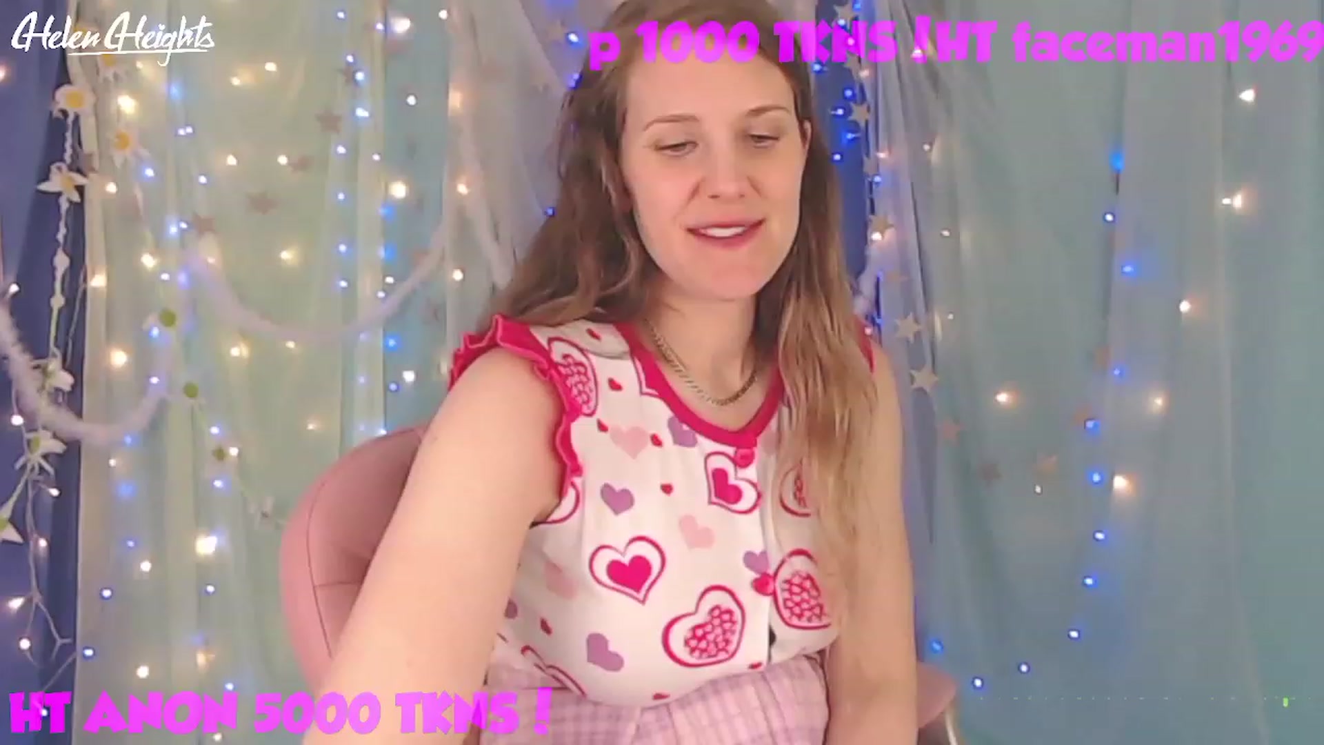 Gallery image thumbnail from Helen_Heights's myfreecams stream on, 03/17/2023, 01:39 image 8 of 20