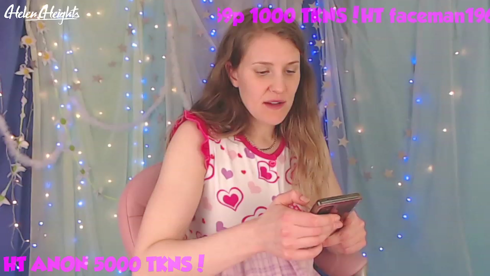 Gallery image thumbnail from Helen_Heights's myfreecams stream on, 03/17/2023, 01:39 image 14 of 20