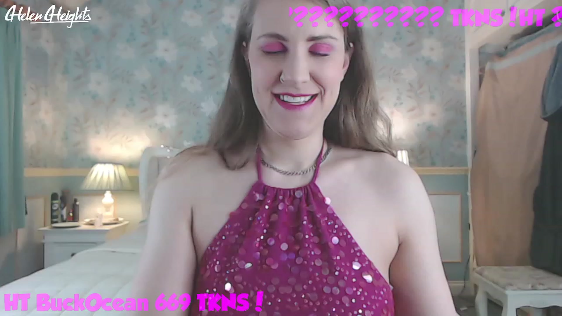 Gallery image thumbnail from Helen_Heights's myfreecams stream on, 04/25/2023, 24:03 image 3 of 20
