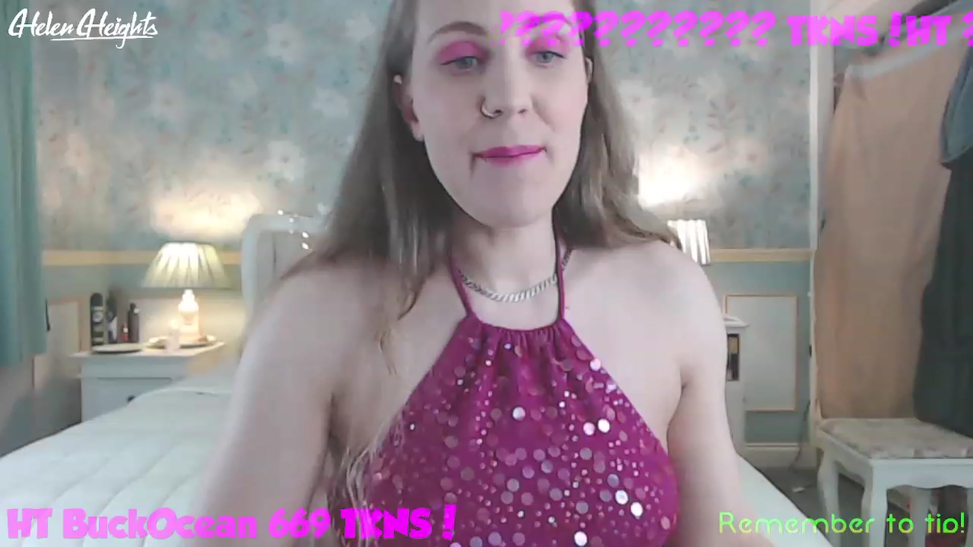 Gallery image thumbnail from Helen_Heights's myfreecams stream on, 04/25/2023, 24:03 image 9 of 20