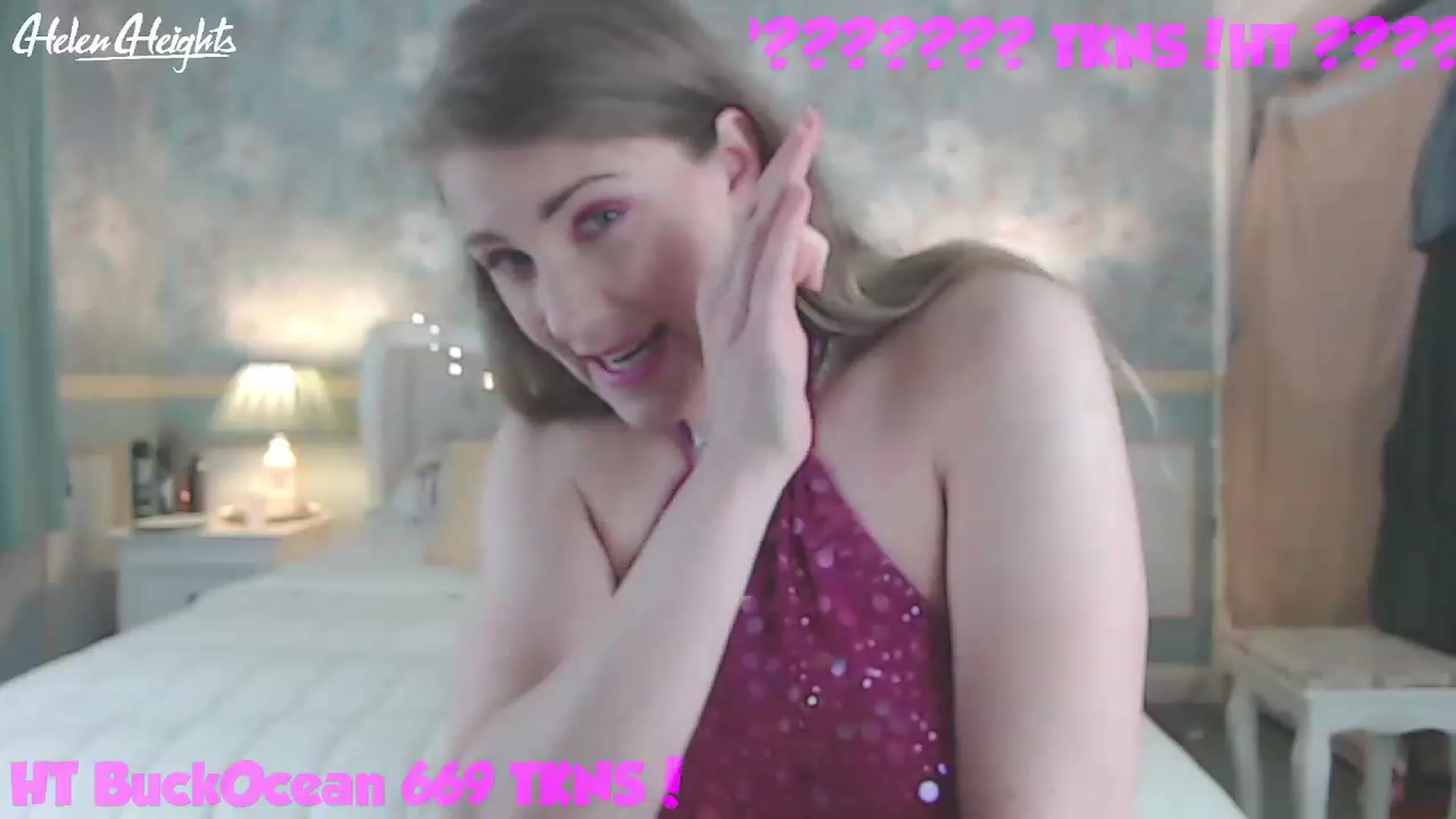 Gallery image thumbnail from Helen_Heights's myfreecams stream on, 04/25/2023, 24:03 image 4 of 20