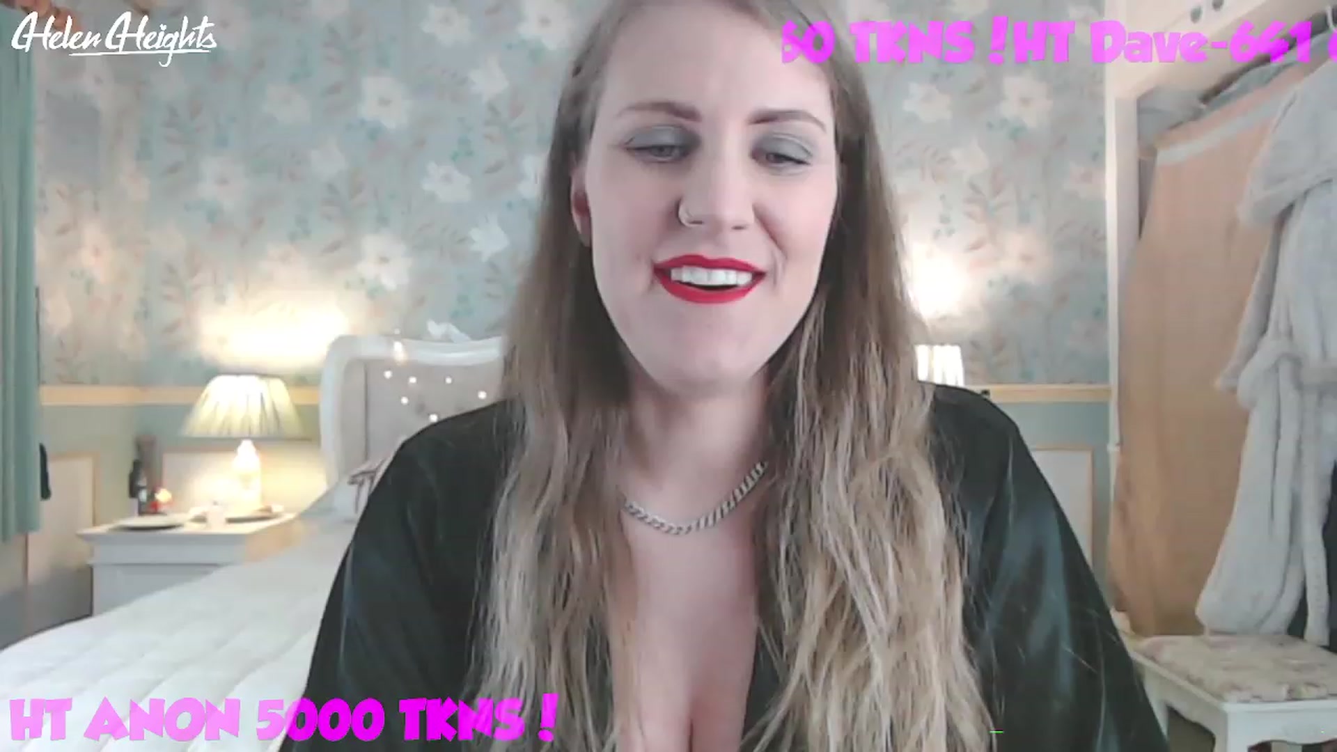 Gallery image thumbnail from Helen_Heights's myfreecams stream on, 04/28/2023, 02:34 image 10 of 20
