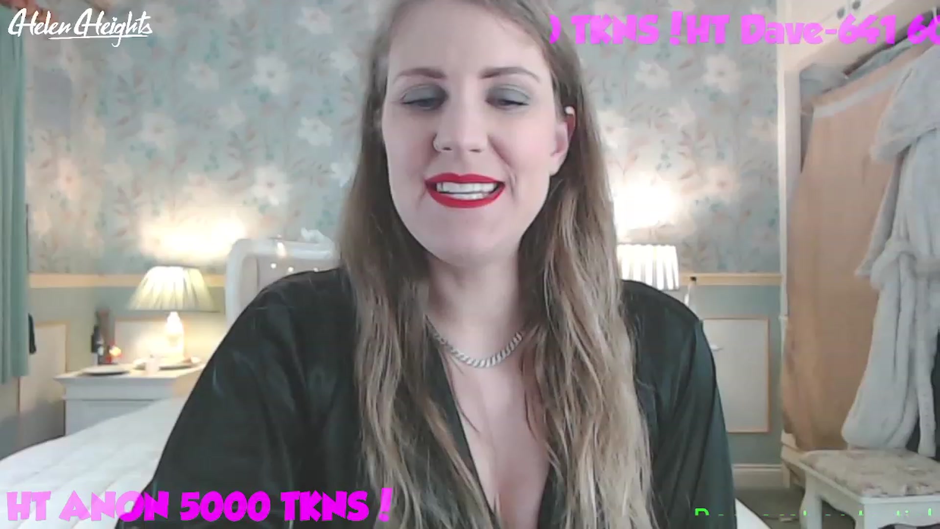 Gallery image thumbnail from Helen_Heights's myfreecams stream on, 04/28/2023, 02:34 image 3 of 20