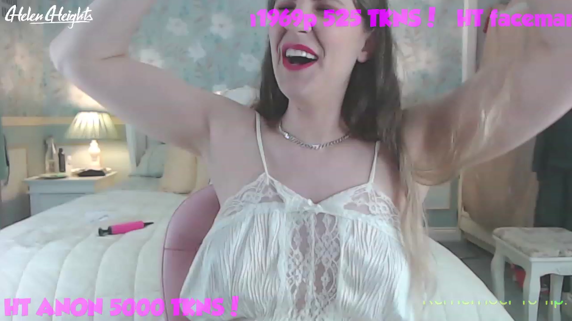 Gallery image thumbnail from Helen_Heights's myfreecams stream on, 05/10/2023, 01:26 image 15 of 20