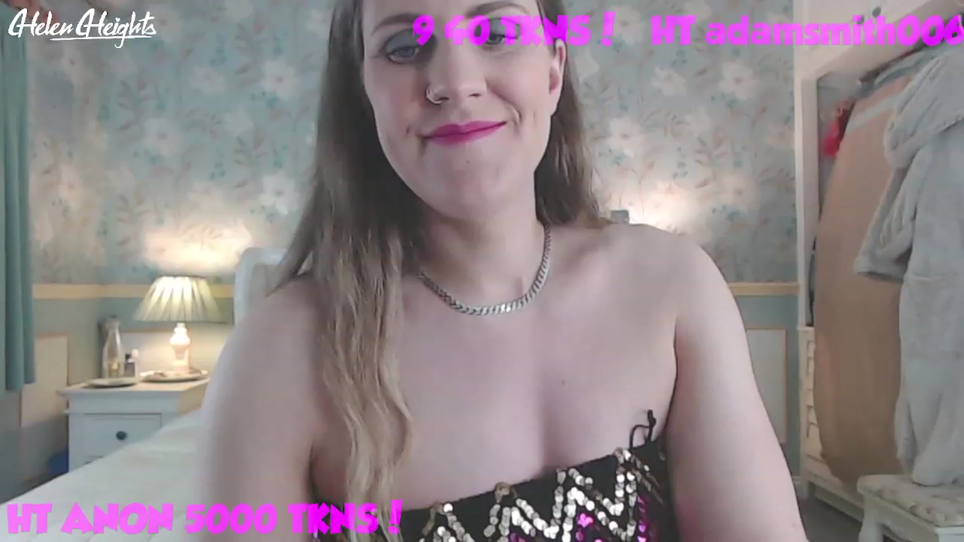 Gallery image thumbnail from Helen_Heights's myfreecams stream on, 05/18/2023, 01:12 image 12 of 20
