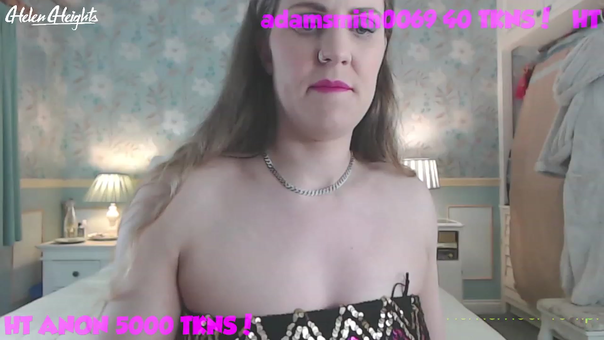 Gallery image thumbnail from Helen_Heights's myfreecams stream on, 05/18/2023, 01:12 image 13 of 20