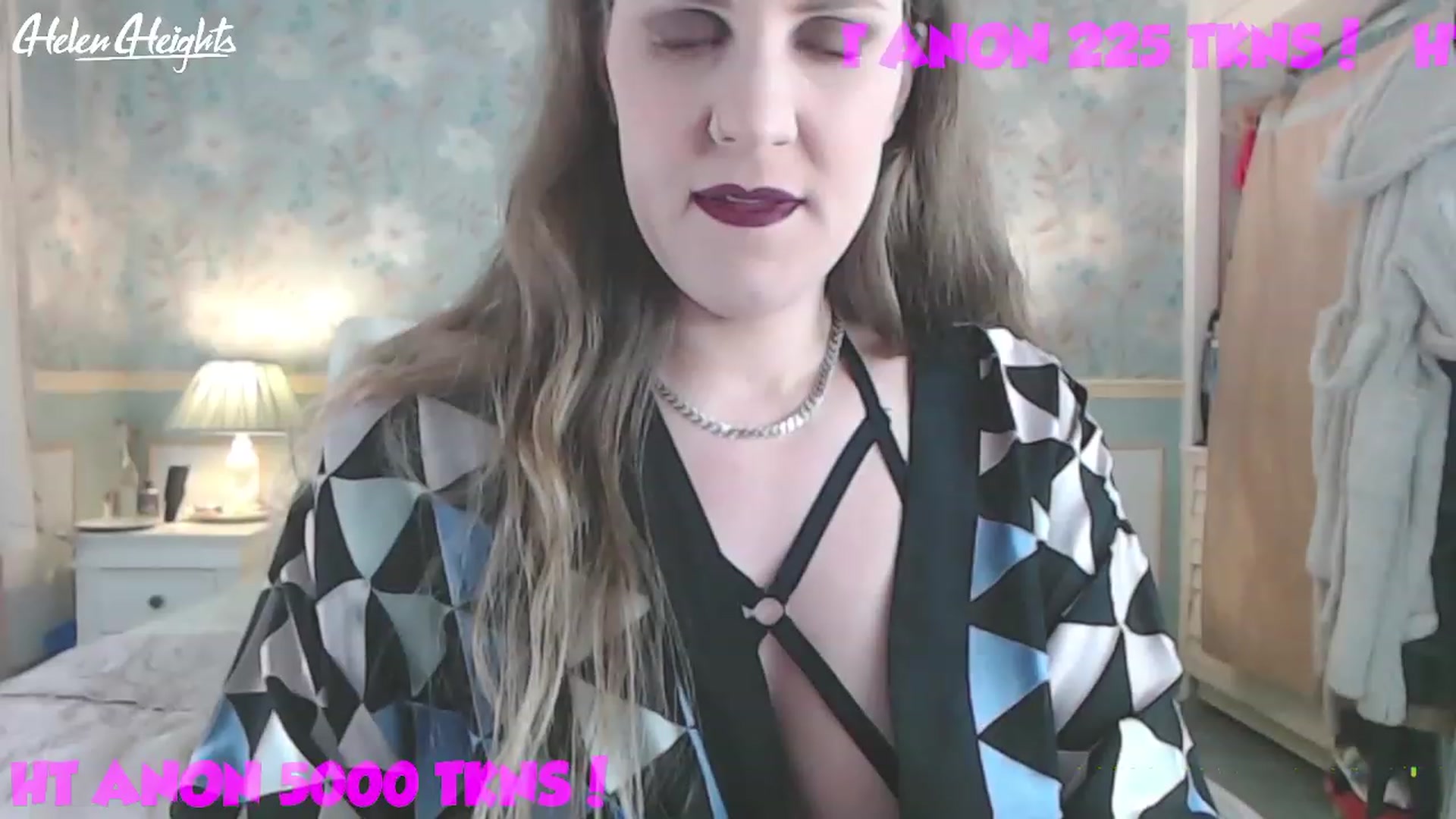 Gallery image thumbnail from Helen_Heights's myfreecams stream on, 06/01/2023, 24:01 image 15 of 20